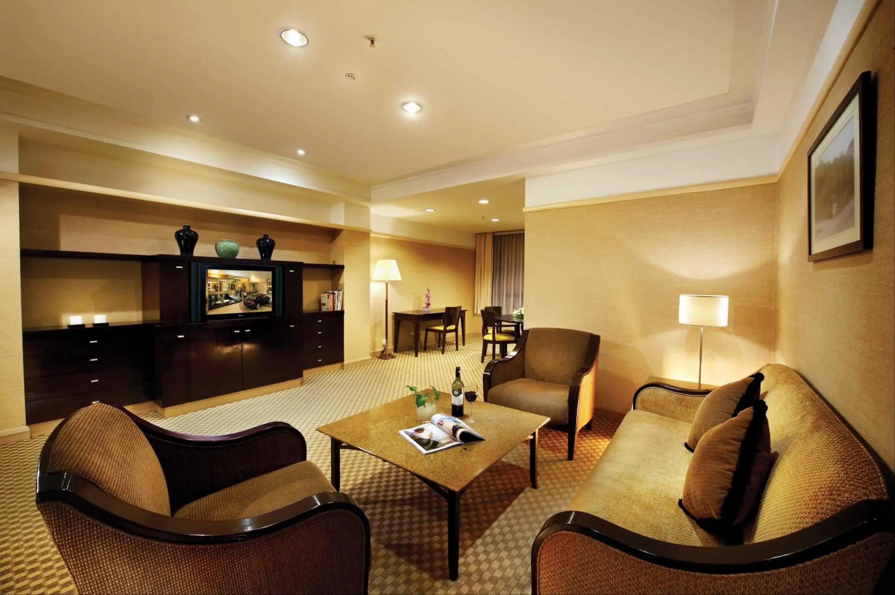 Living room, Seating Area in Pacific Regency Hotel Suites