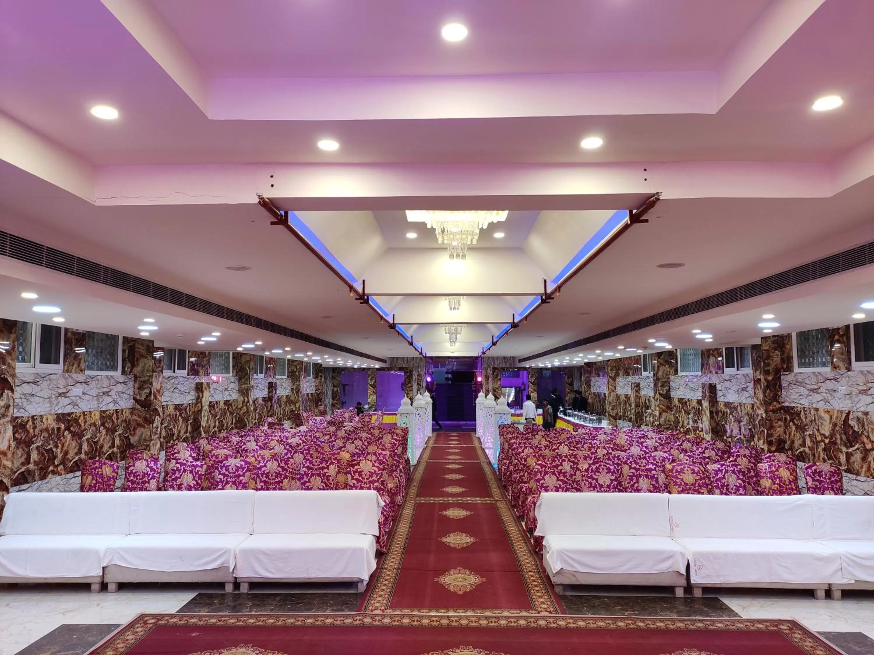 Banquet/Function facilities in Maple Delite