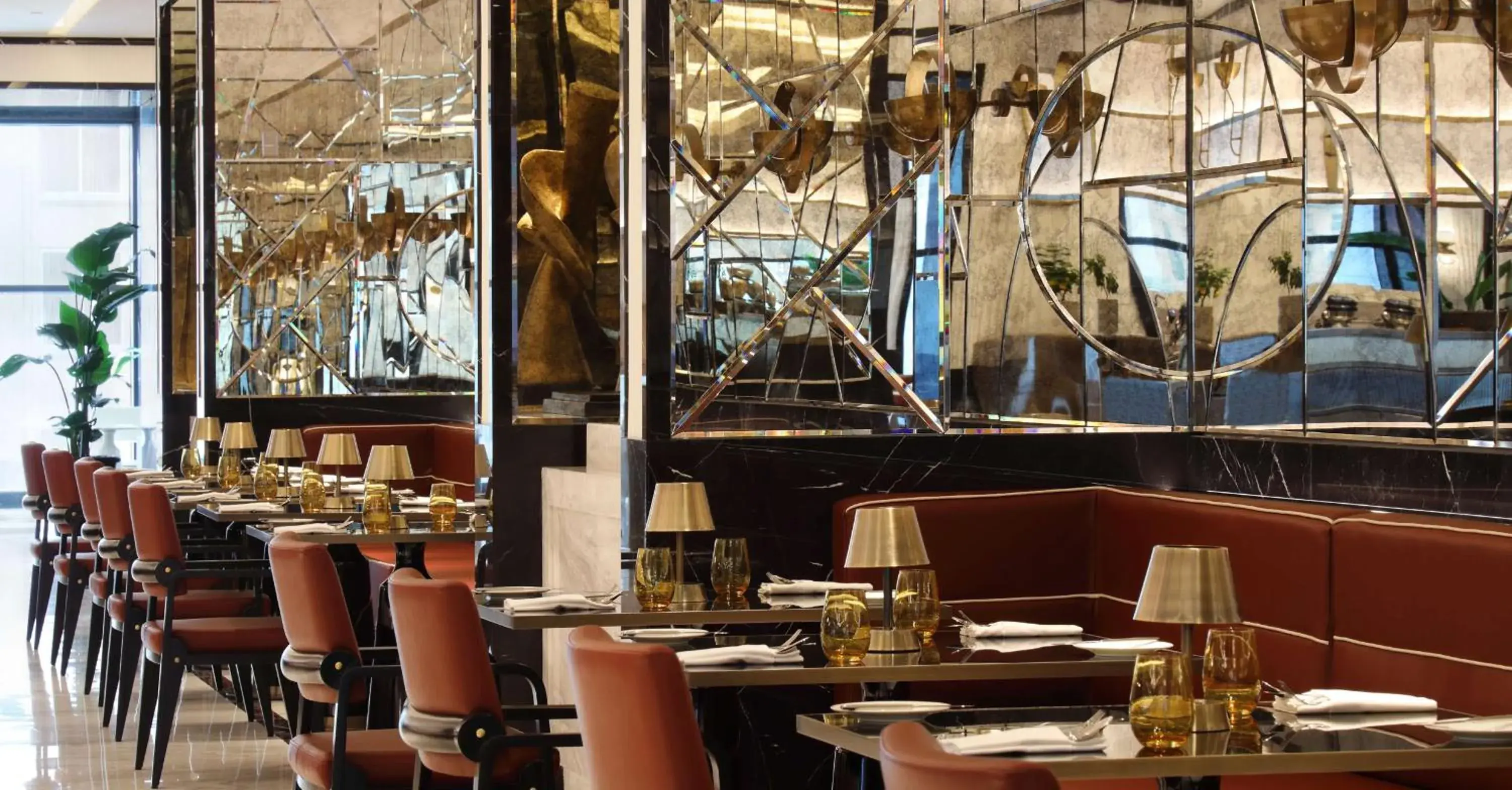 Restaurant/places to eat in Waldorf Astoria Doha West Bay Restaurant/places to eat in Waldorf Astoria Doha West Bay