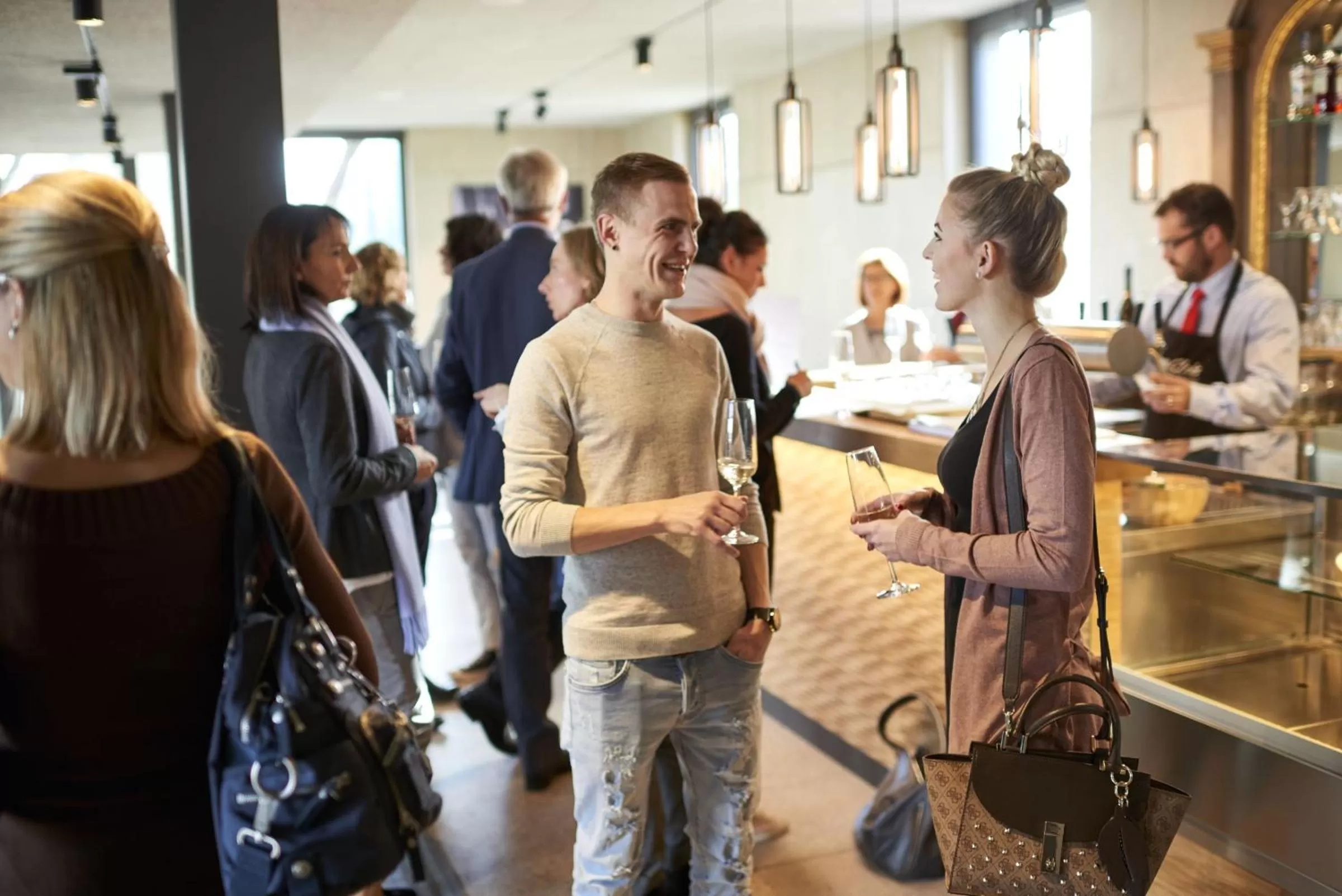 People in Radhotel am Gleis