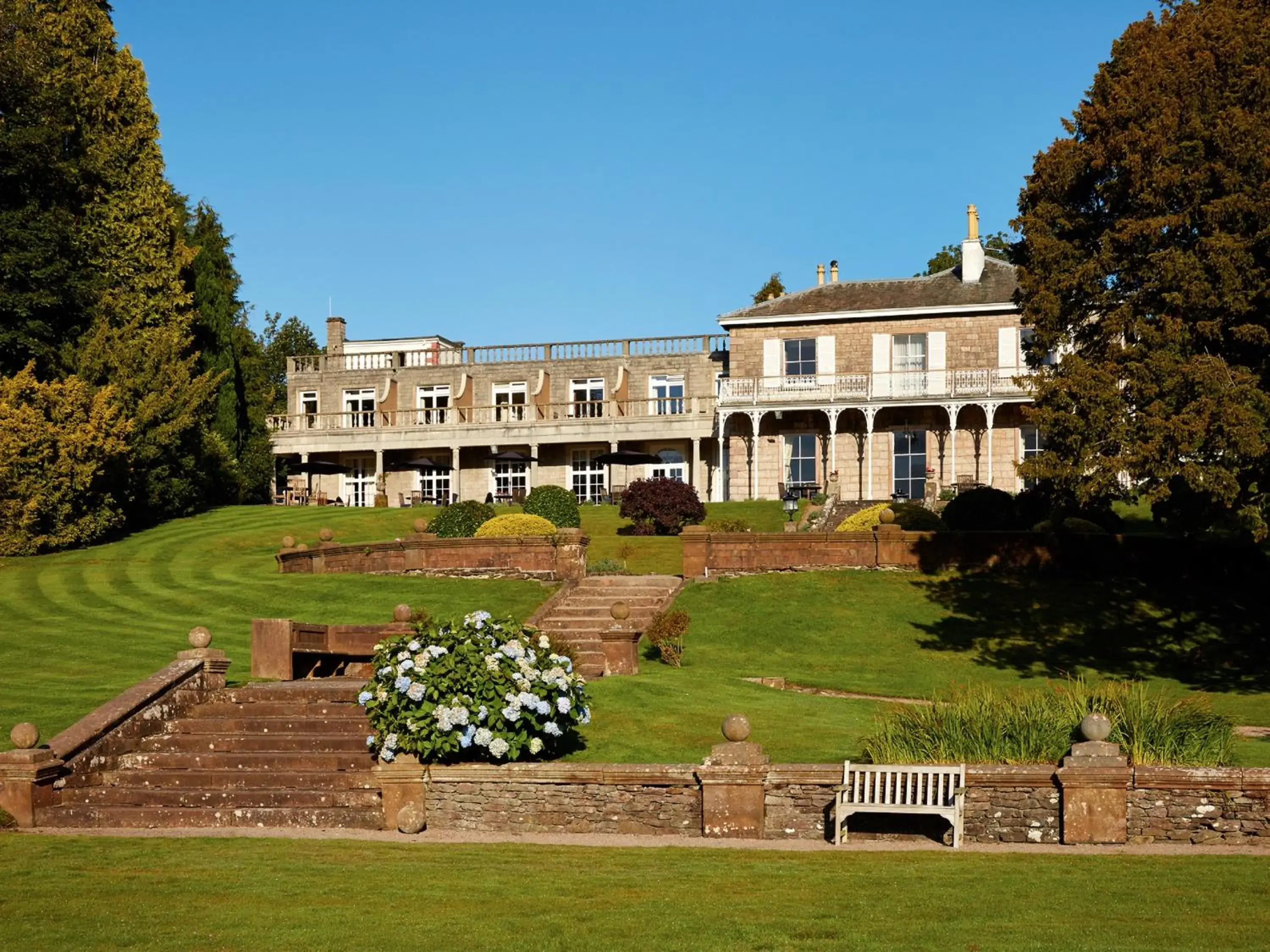 Facade/entrance, Property Building in Macdonald Leeming House