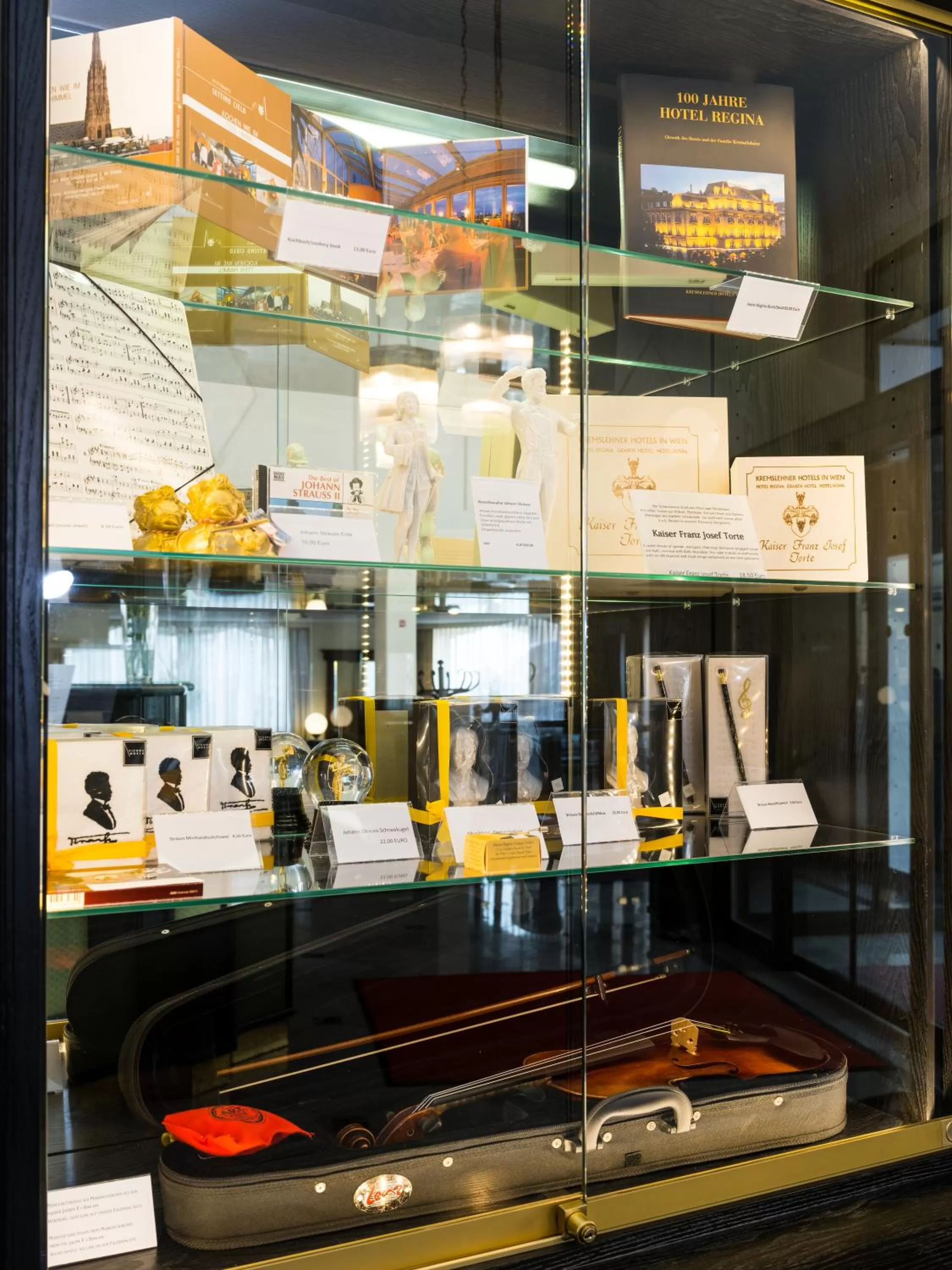 Decorative detail in Hotel Johann Strauss