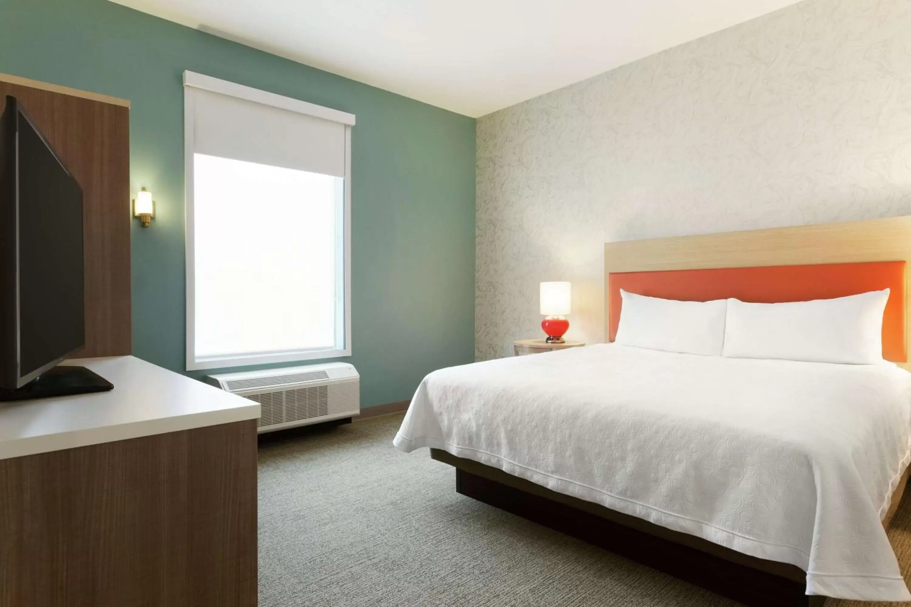 View (from property/room), Bed in Home2 Suites By Hilton Florence Cincinnati Airport South