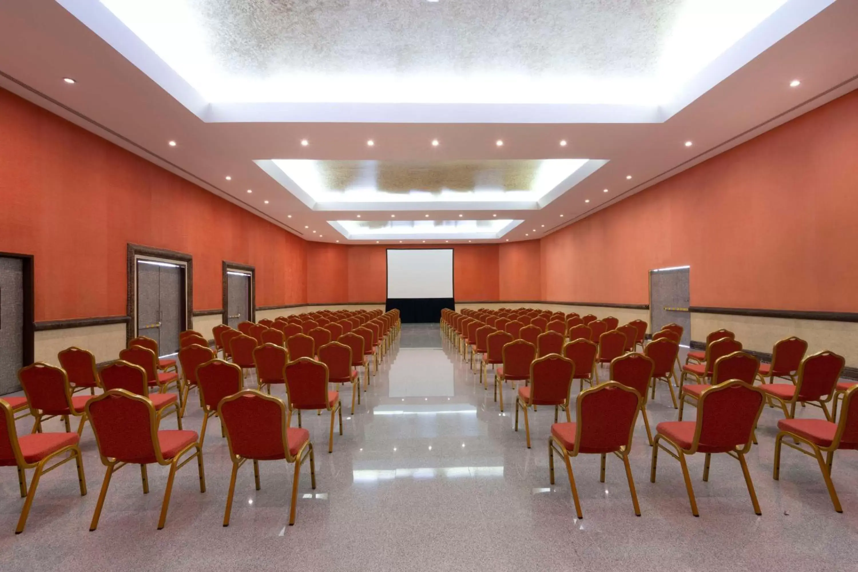 Meeting/conference room in Hilton MM Grand Hotel Puebla, Tapestry Collection