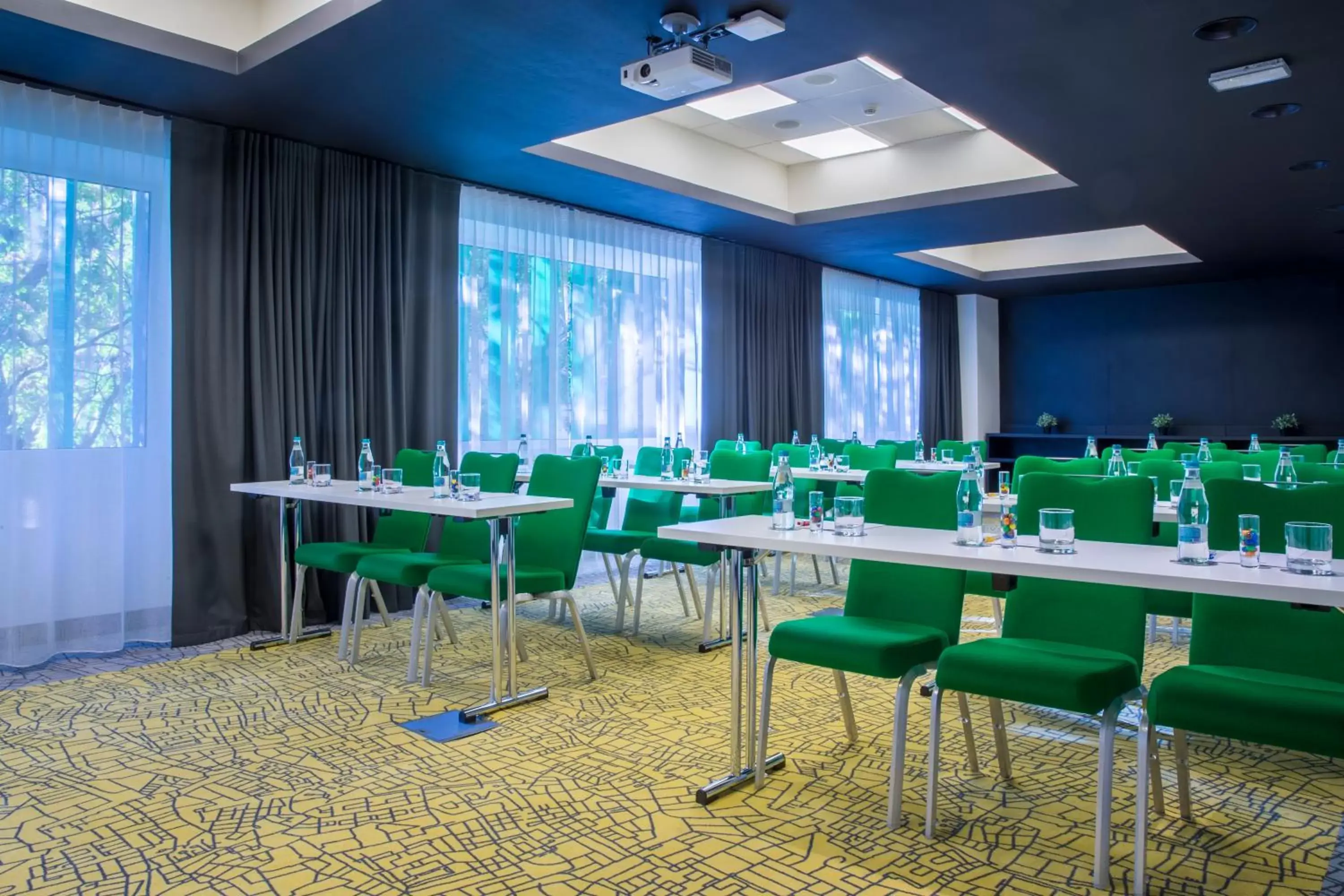 Business facilities in Park Inn by Radisson Bucharest Hotel & Residence