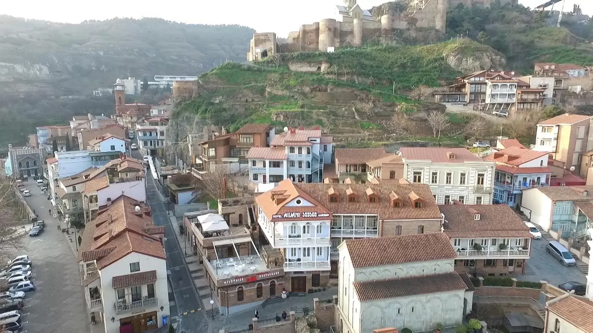 Property building in Hotel Aivani Old Tbilisi Property building in Hotel Aivani Old Tbilisi