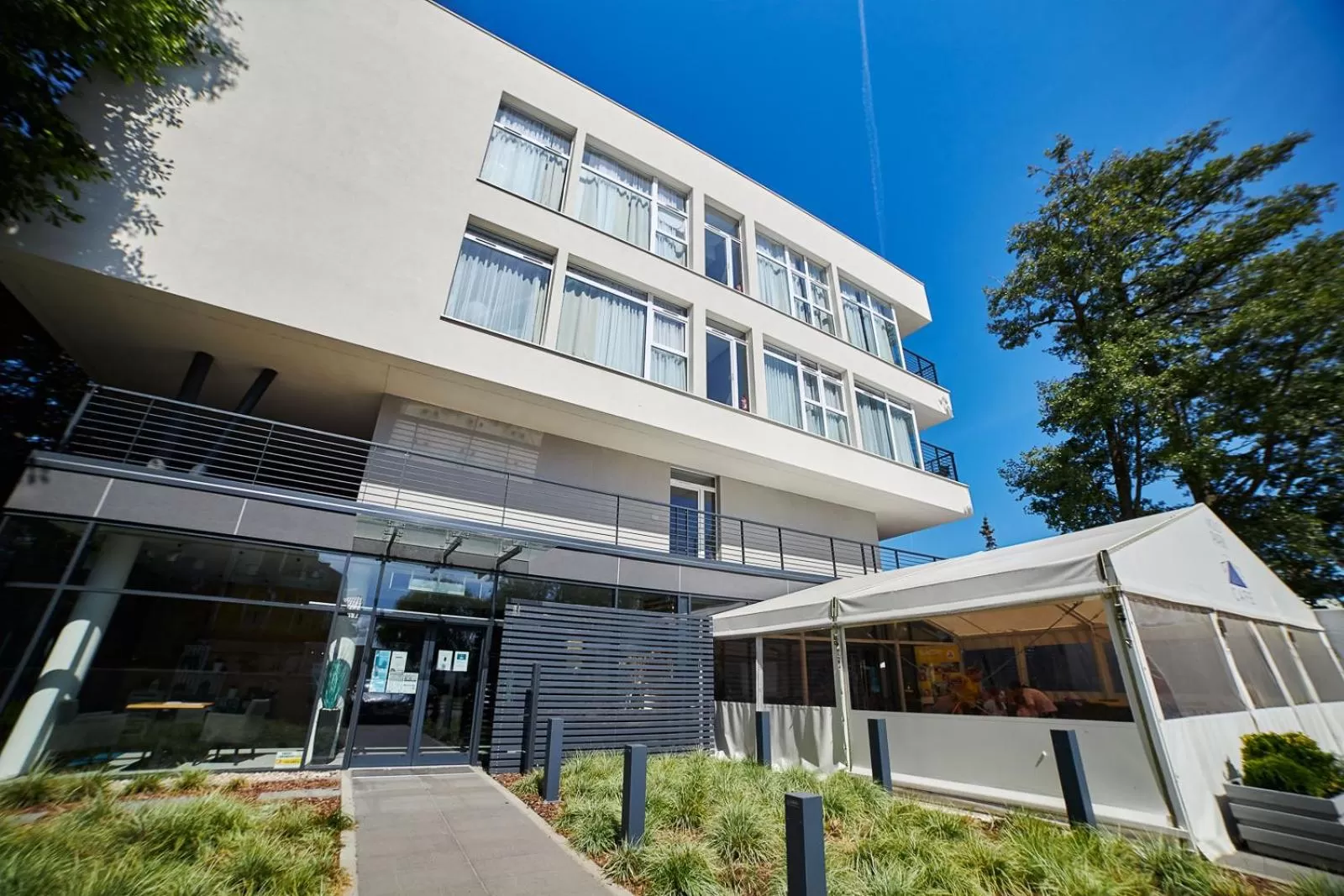 Property building in Molo Park Aparthotel