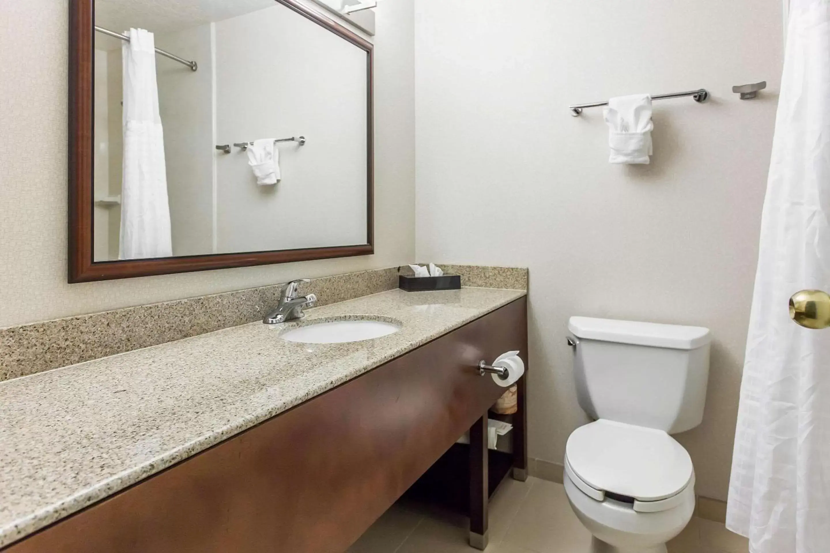 Bathroom in Comfort Inn & Suites Near Fallon Naval Air Station