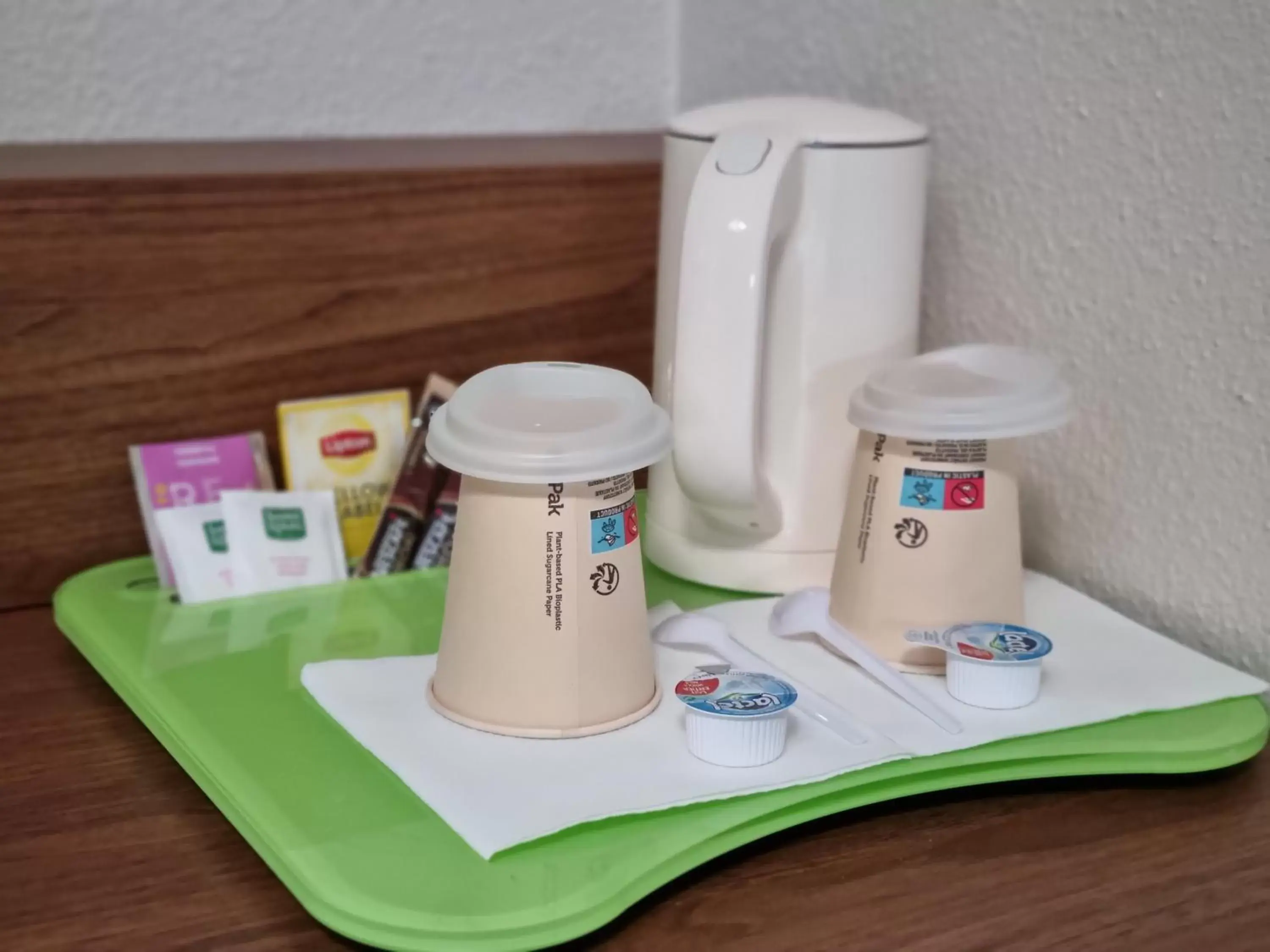 Coffee/tea facilities in Campanile Toulouse - Blagnac Aéroport