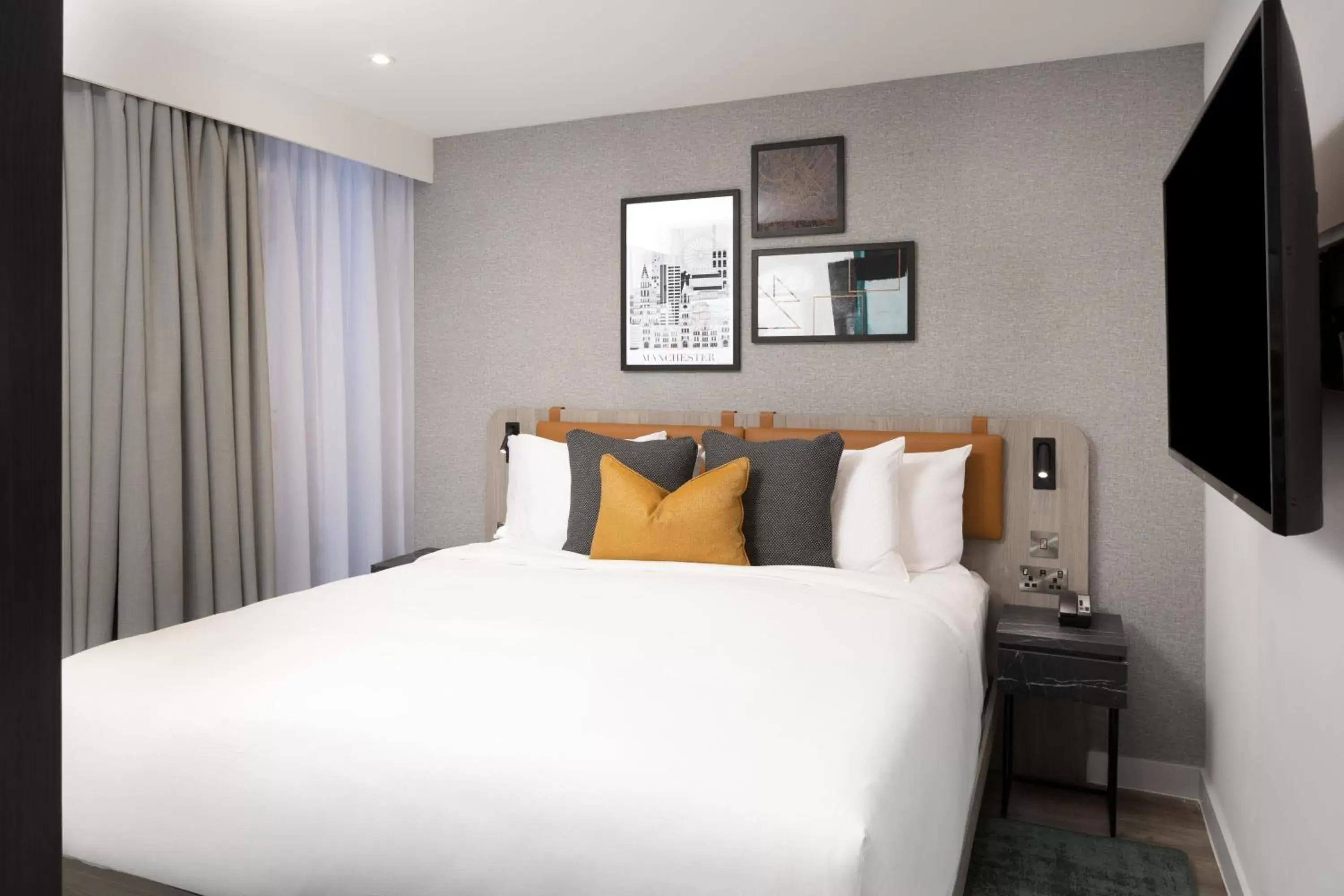 Photo of the whole room, Bed in Residence Inn by Marriott Manchester Piccadilly