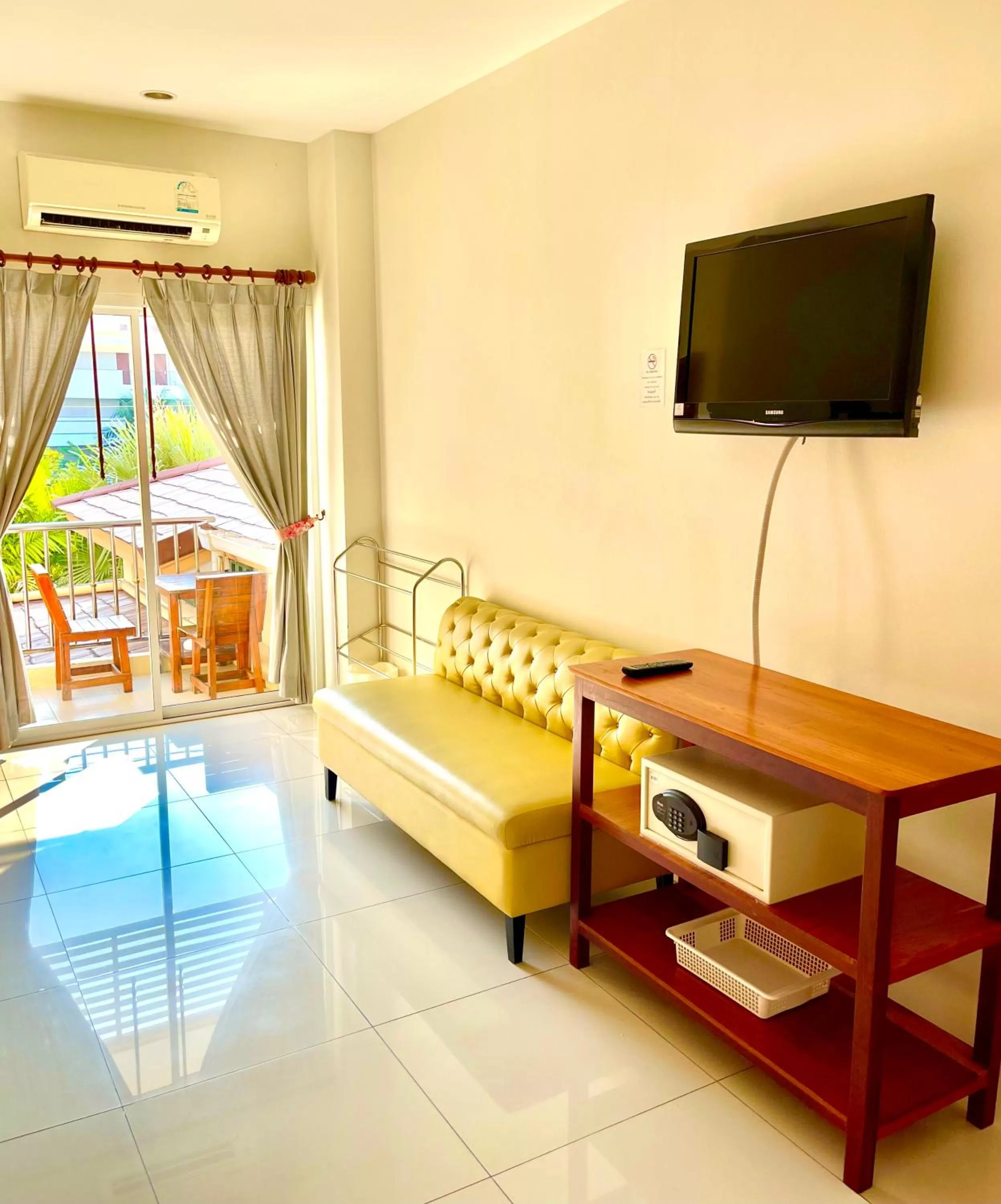TV and multimedia in Smile Hua-Hin Resort - SHA Plus