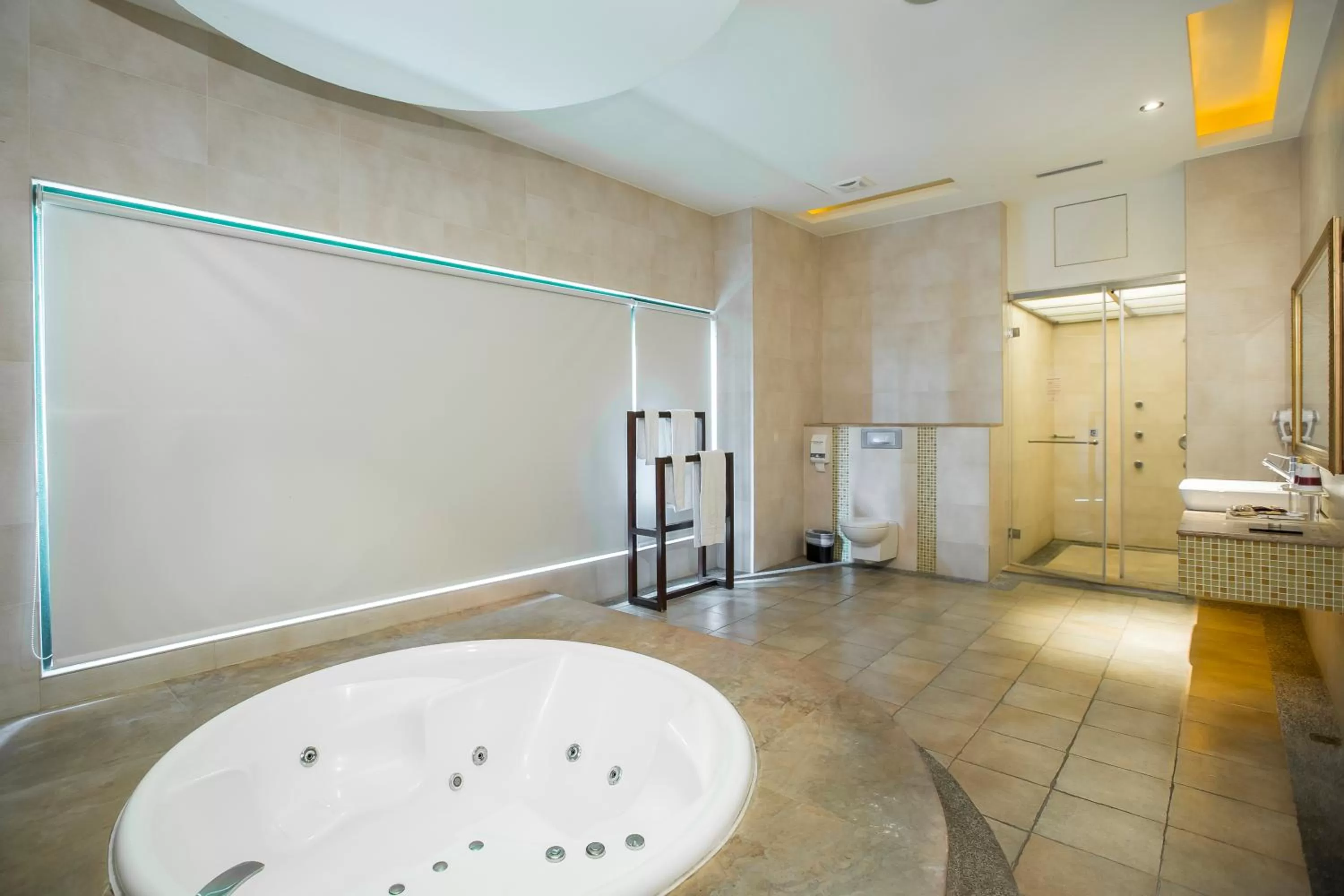 Bathroom in Moon Area Motel