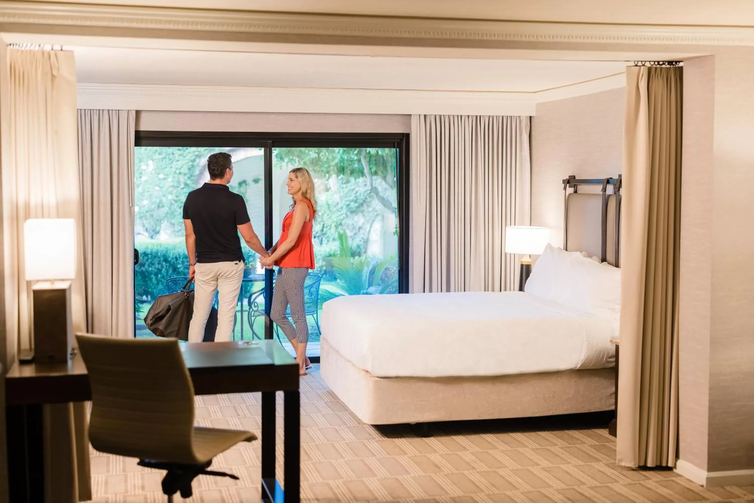 Bed in Miramonte Indian Wells Resort & Spa