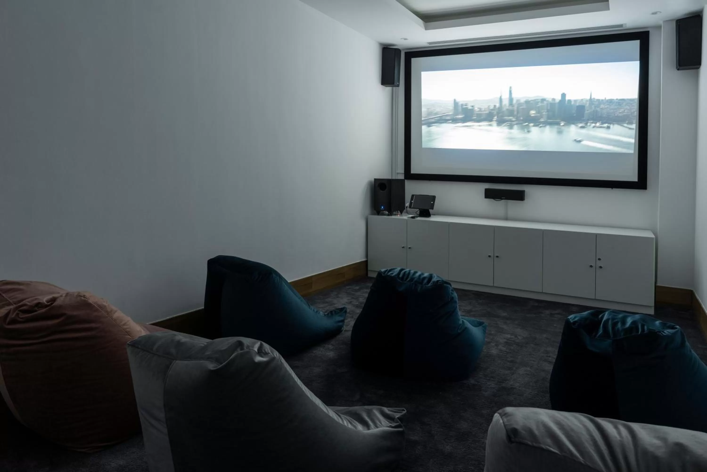 Entertainment in Dara Qurtubah Hotel