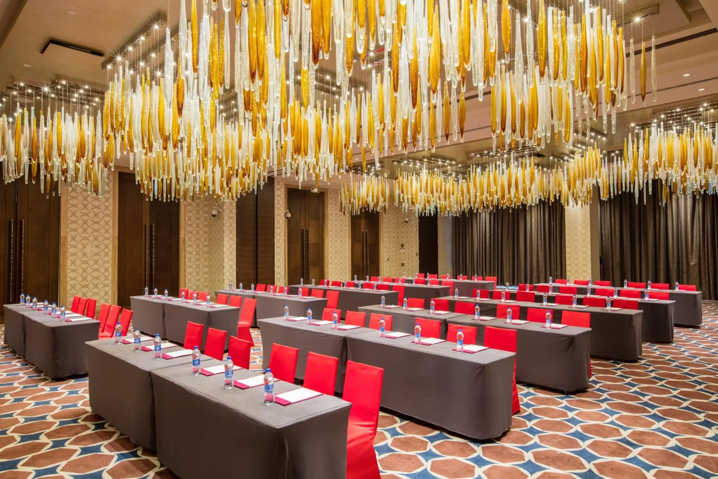 Meeting/conference room in Crowne Plaza Hefei, an IHG Hotel