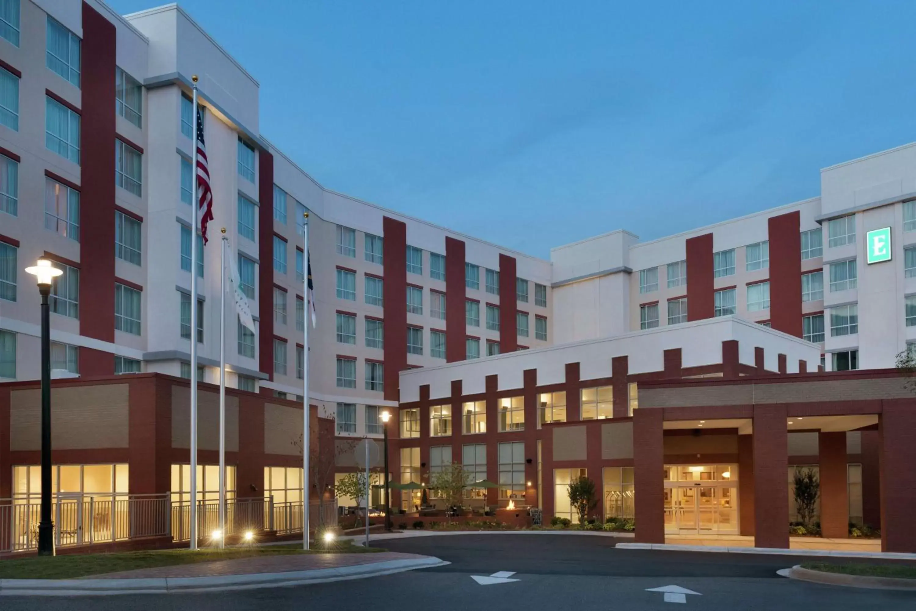 Property Building in Embassy Suites Charlotte/Ayrsley