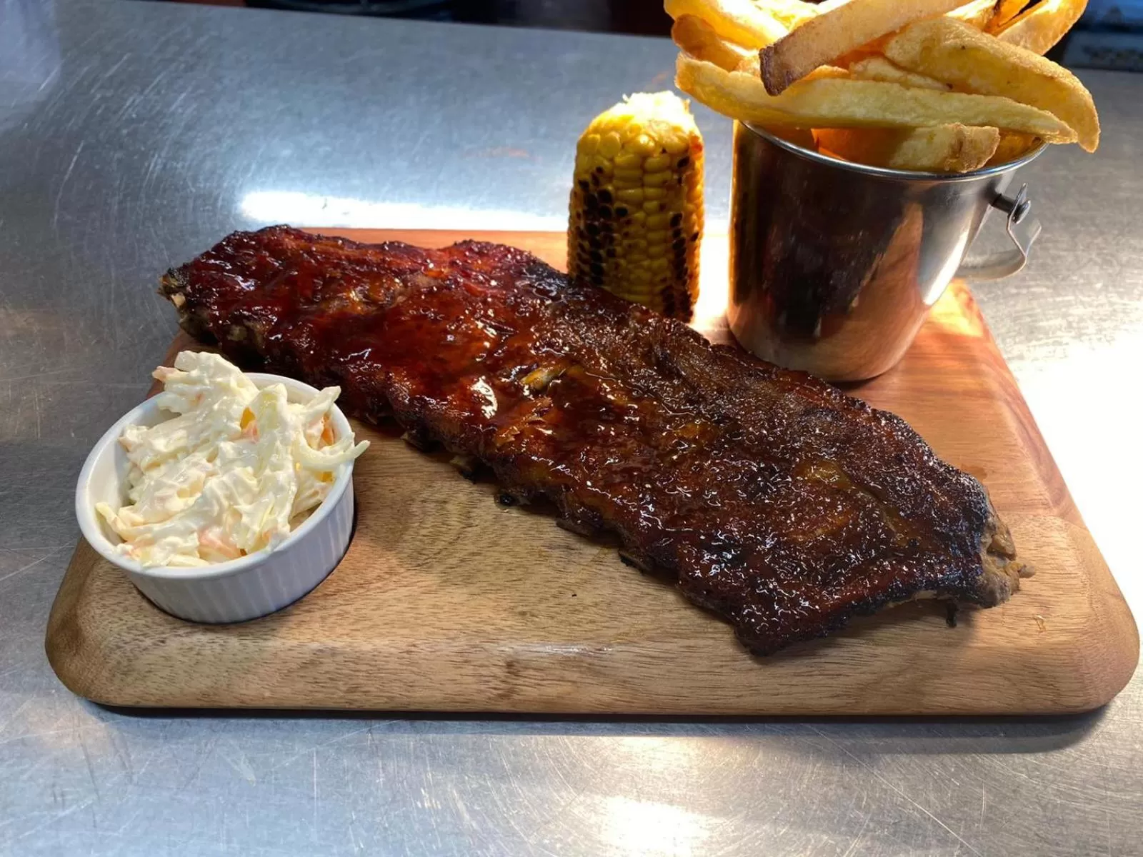 Food and drinks in Wellington Inn