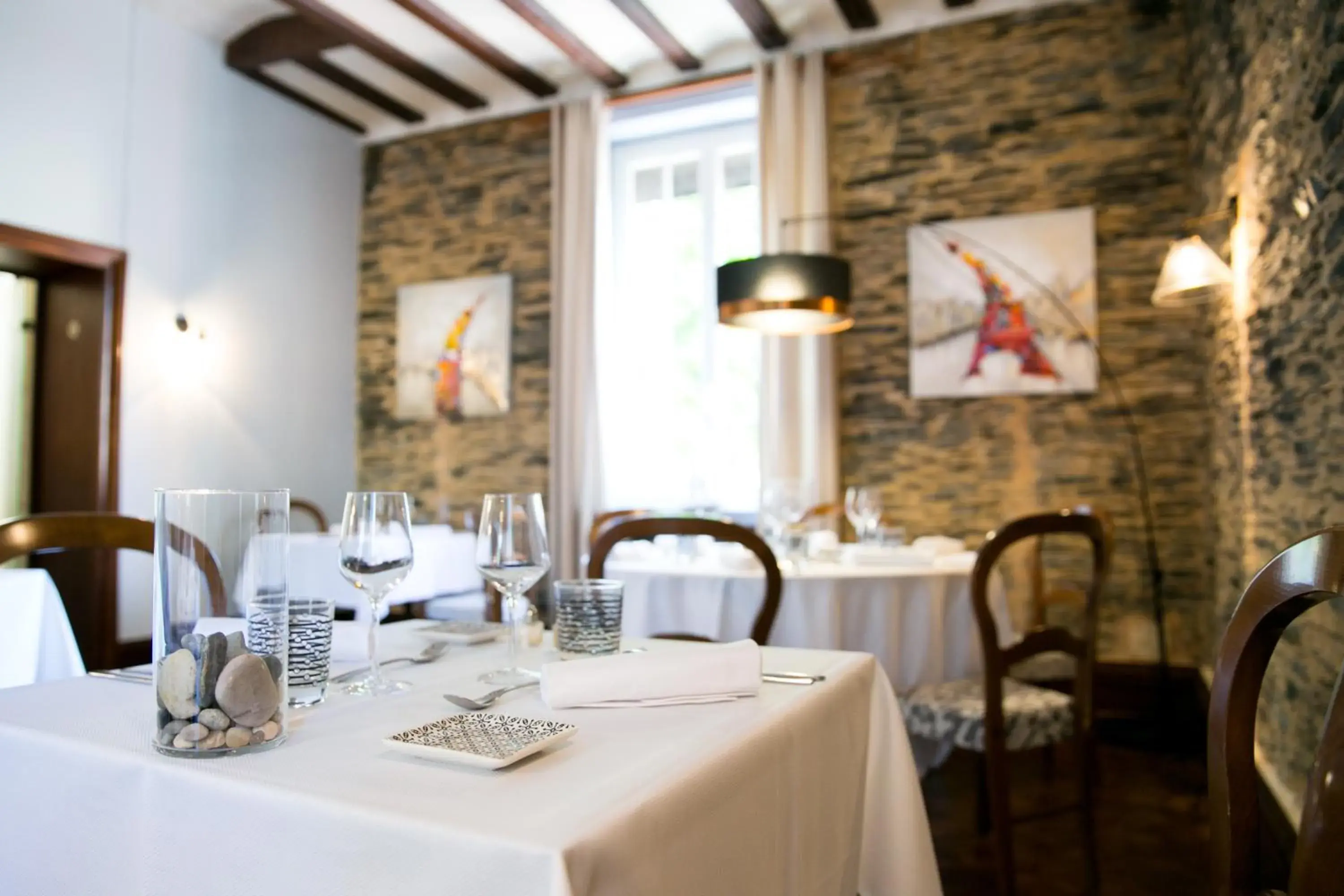 Restaurant/Places to Eat in Logis Auberge De L'ombree