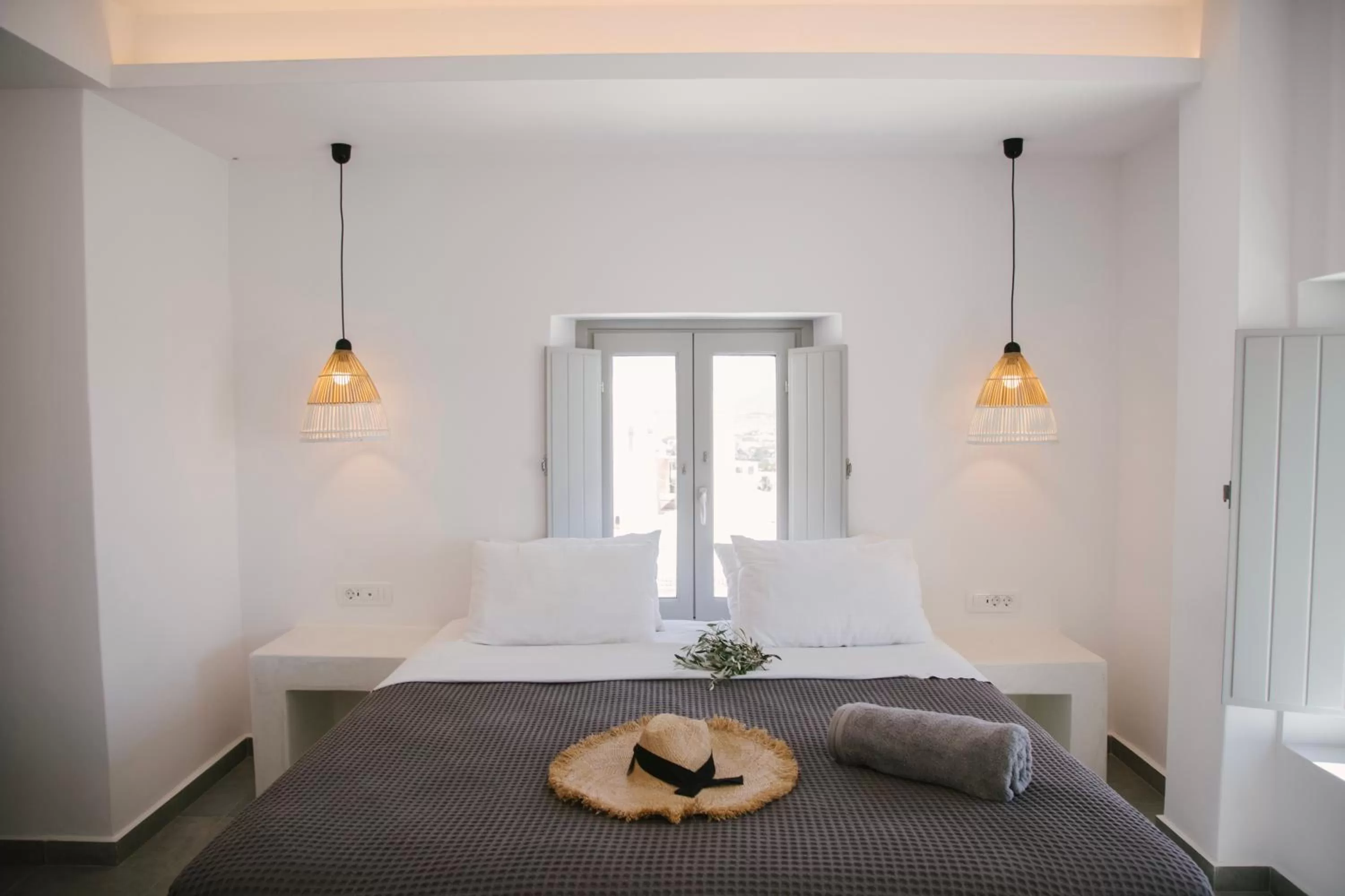 Bed in Caldera Cliff Illusion