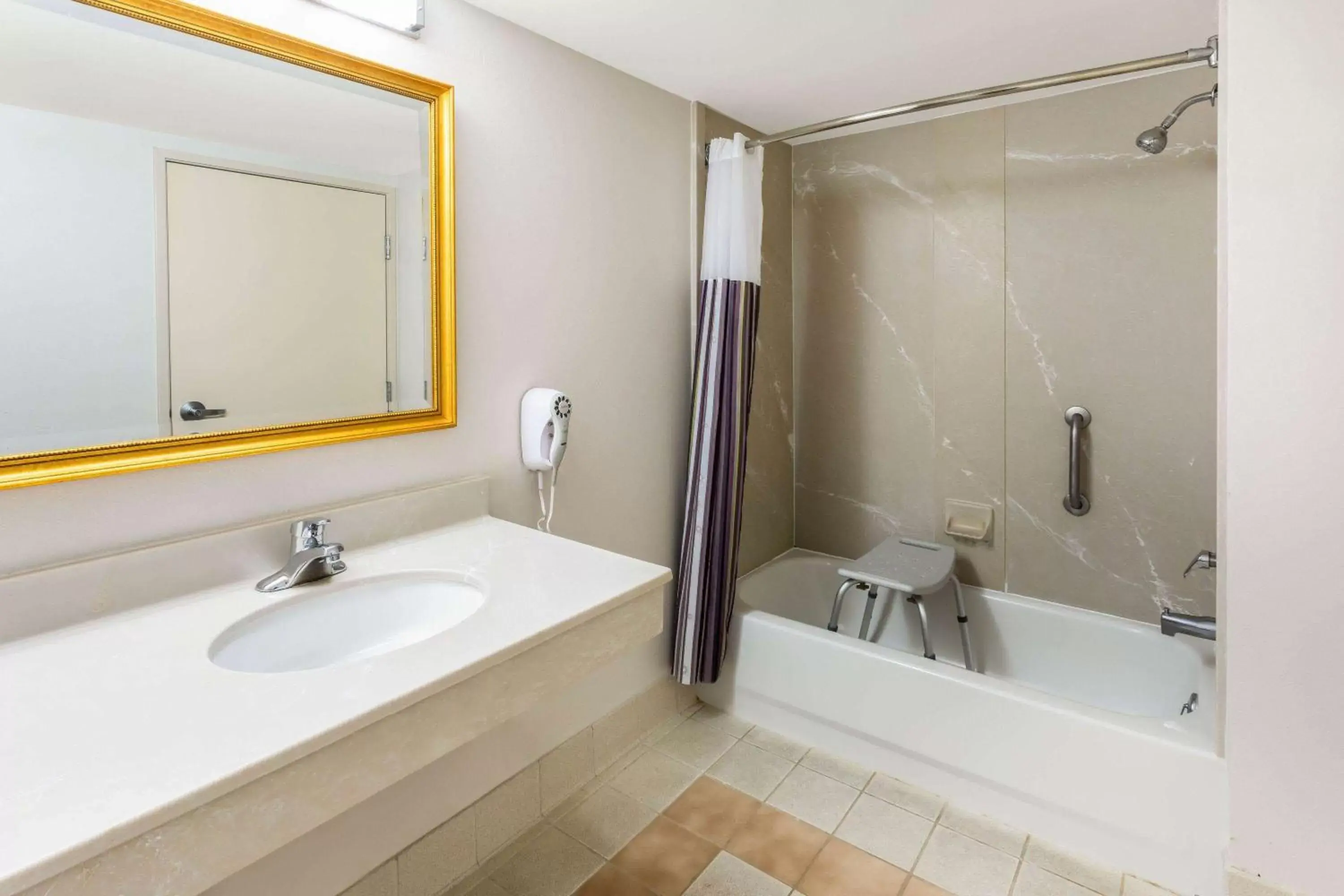 Bathroom in La Quinta by Wyndham Madison American Center