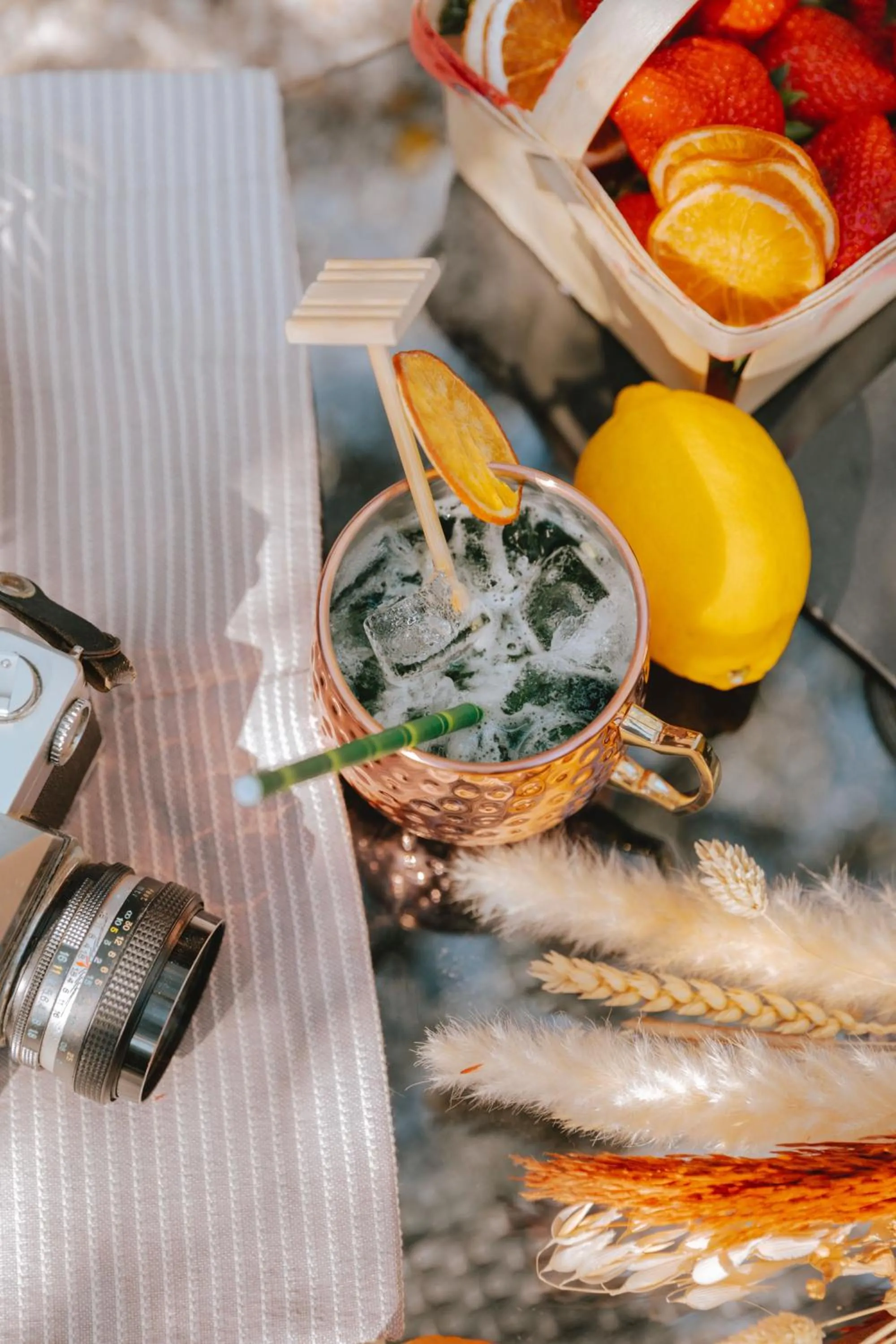 Lounge or bar in Mas des Romarins, The Originals Relais