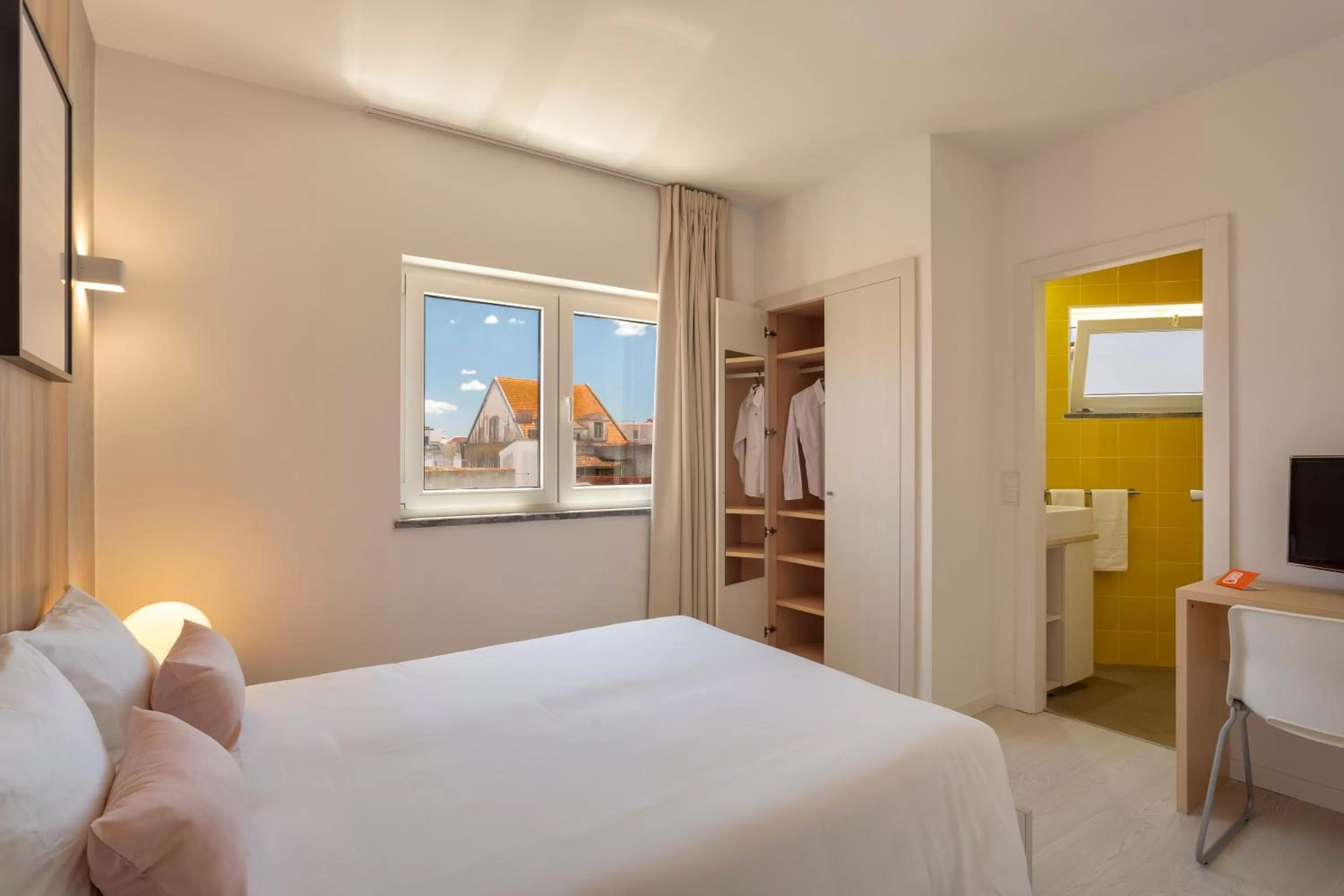 Bed in Hotel Made Inn