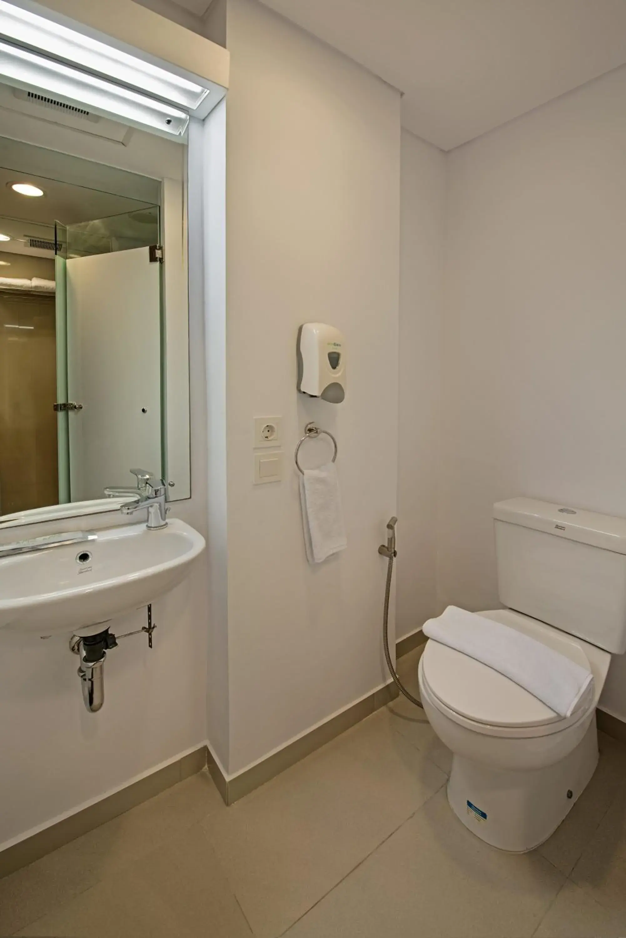 Bathroom in Whiz Prime Hotel Pajajaran Bogor Bathroom in Whiz Prime Hotel Pajajaran Bogor