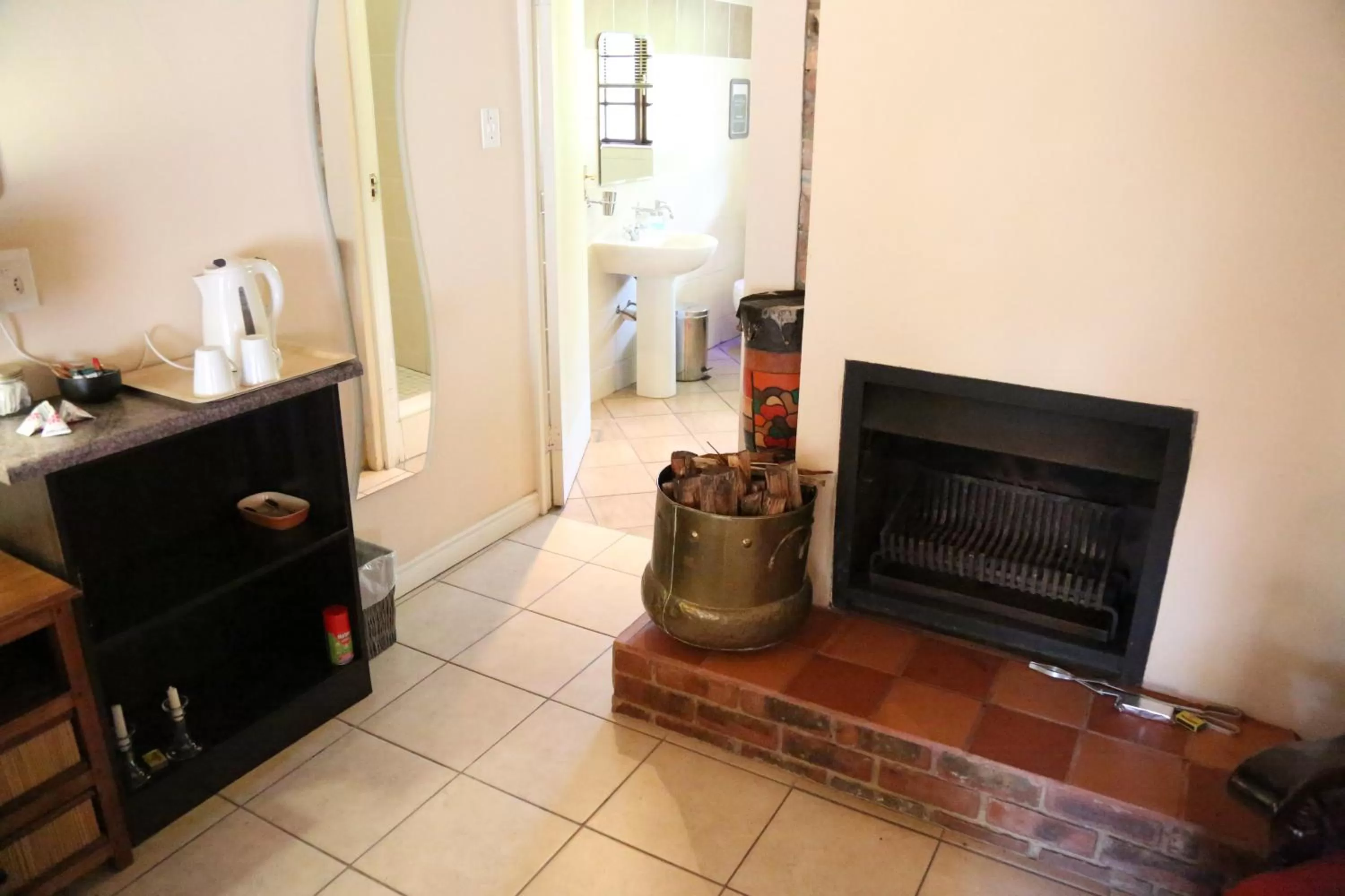 TV/Entertainment Center in The Highveld Cape Inn