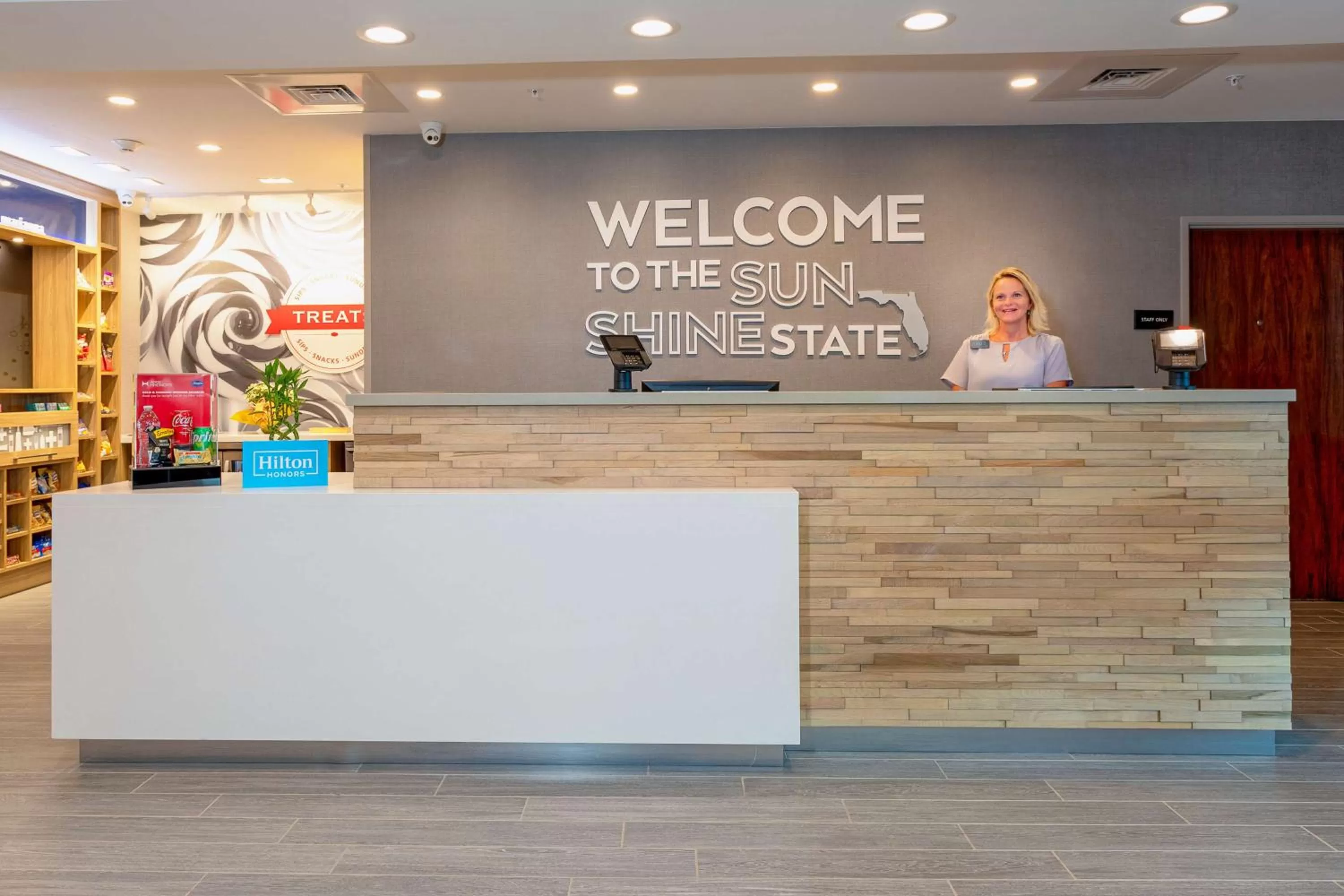Lobby or reception in Hampton Inn Marianna I-10