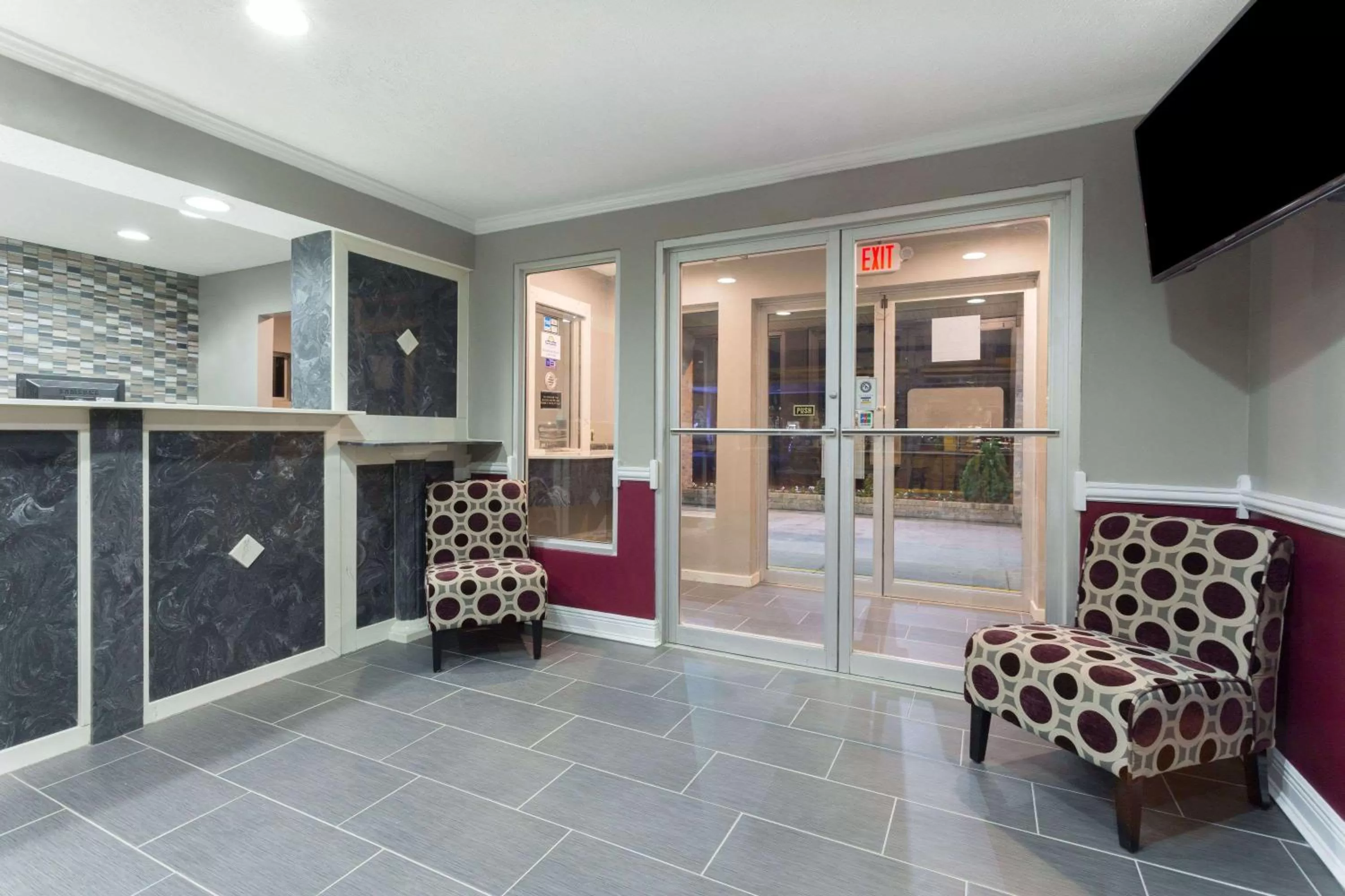 Lobby or reception in Days Inn by Wyndham Forest