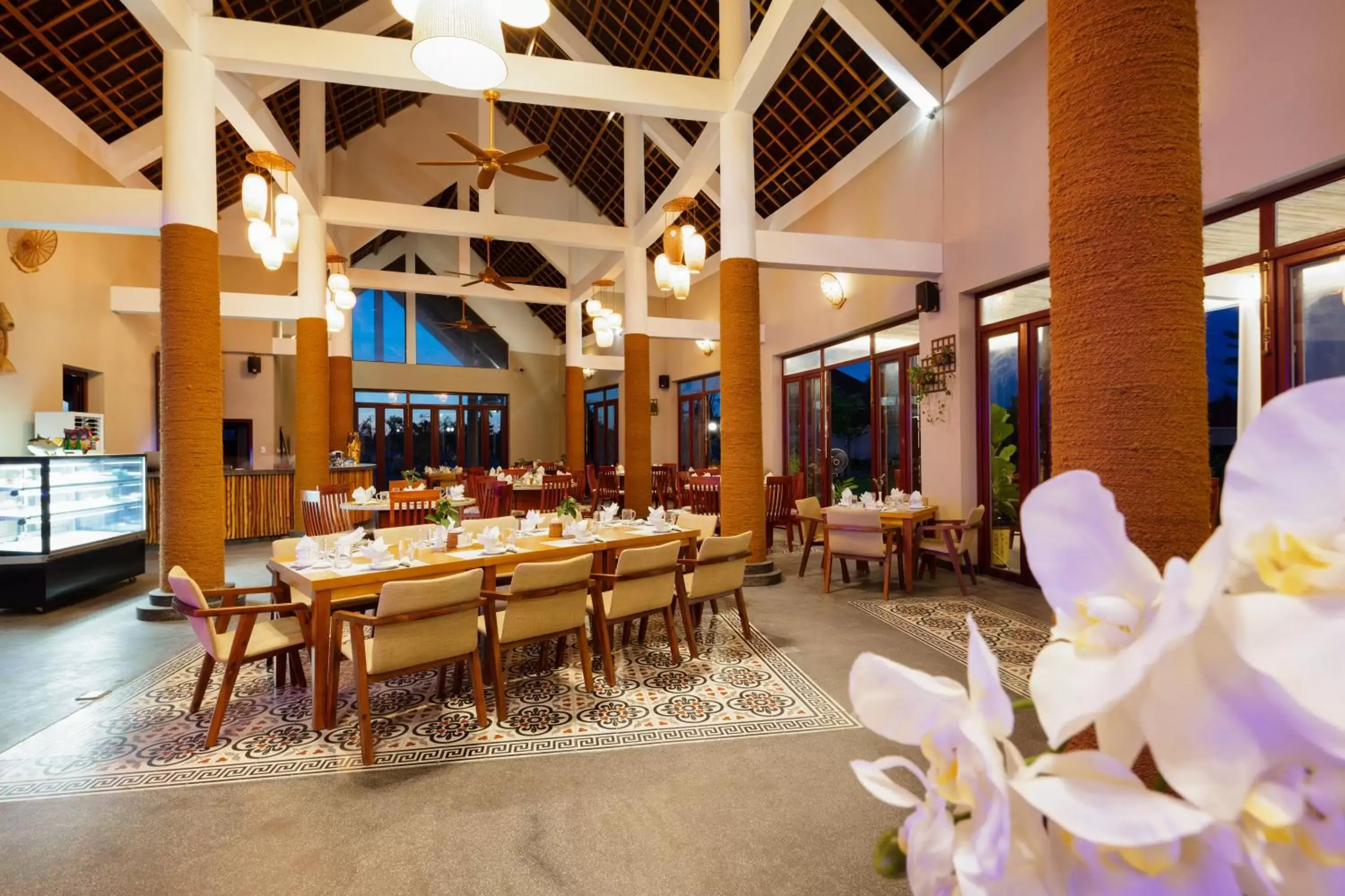 Restaurant/places to eat in Sao Mai Beach Resort Restaurant/places to eat in Sao Mai Beach Resort