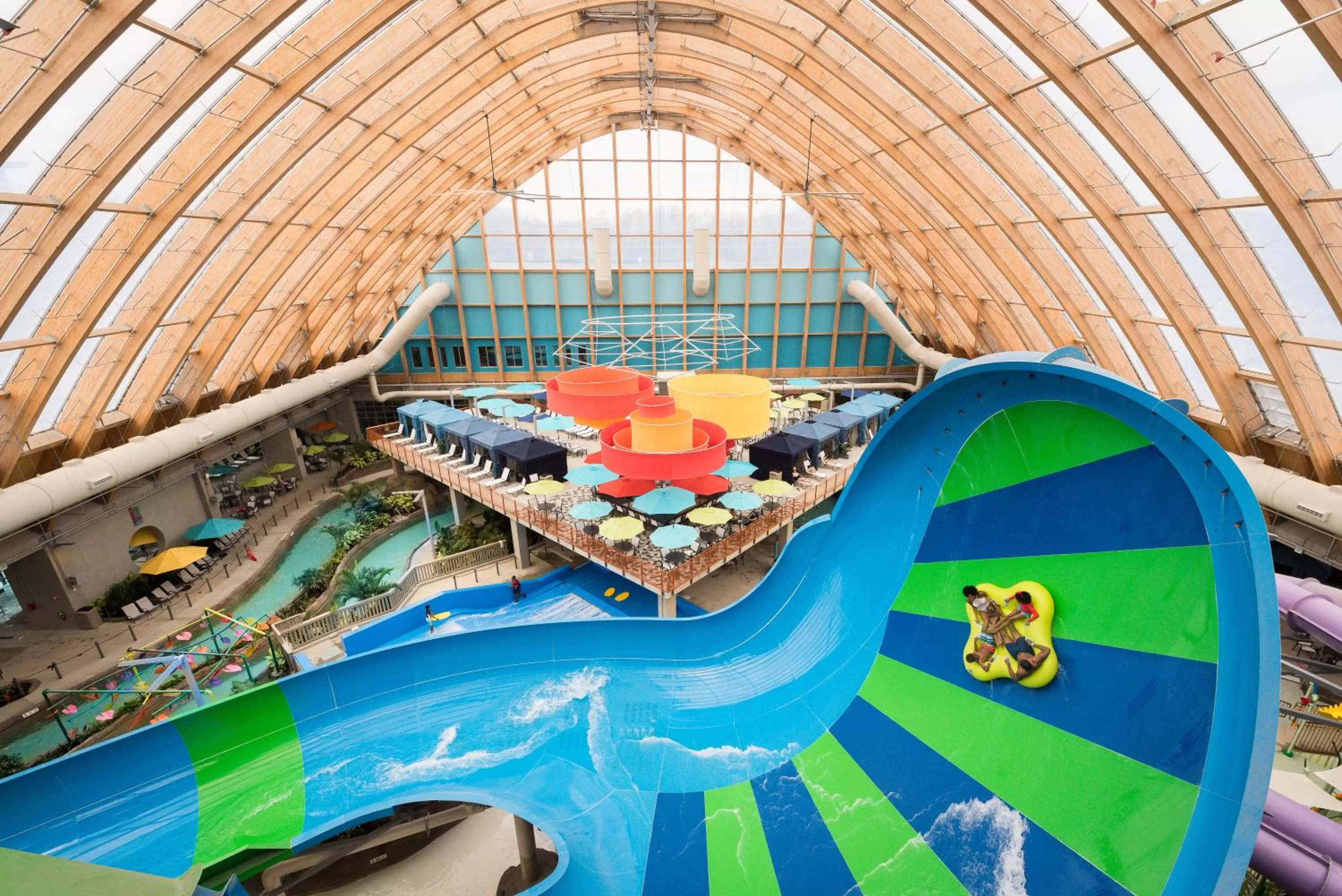 Aqua park in The Kartrite Resort and Indoor Waterpark