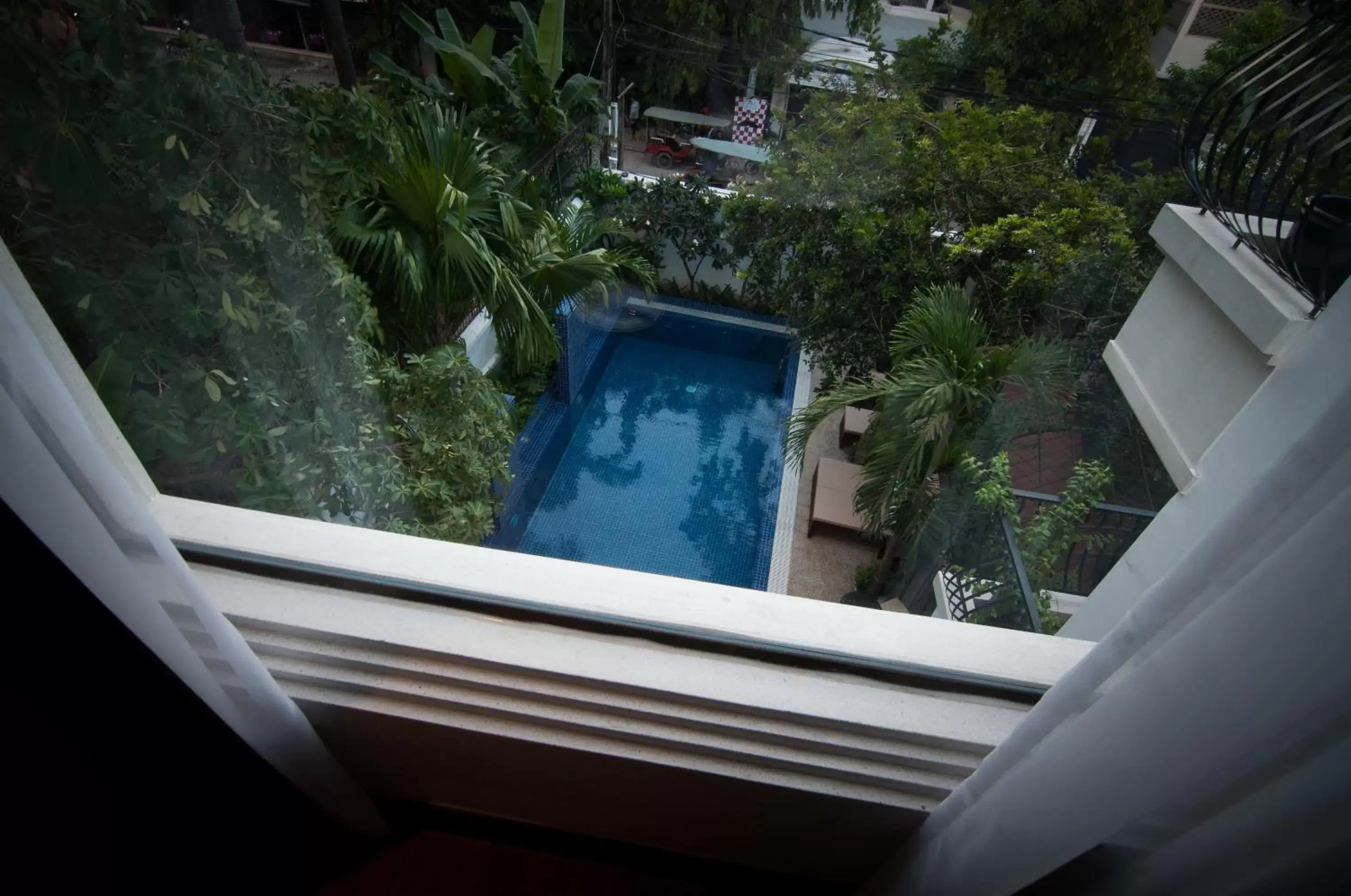 Garden, Pool View in La Rose Suites