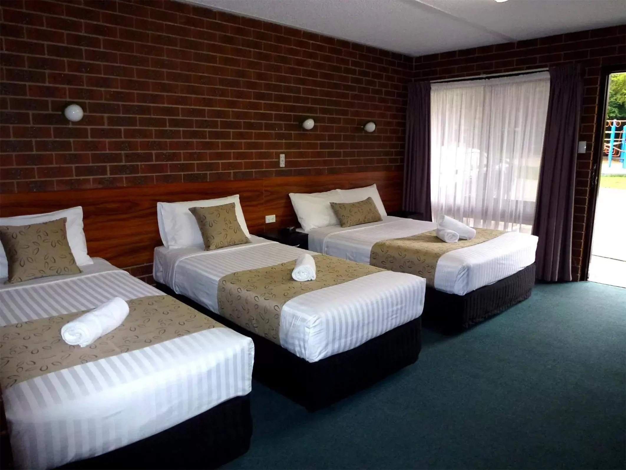 Bed in Healesville Motor Inn