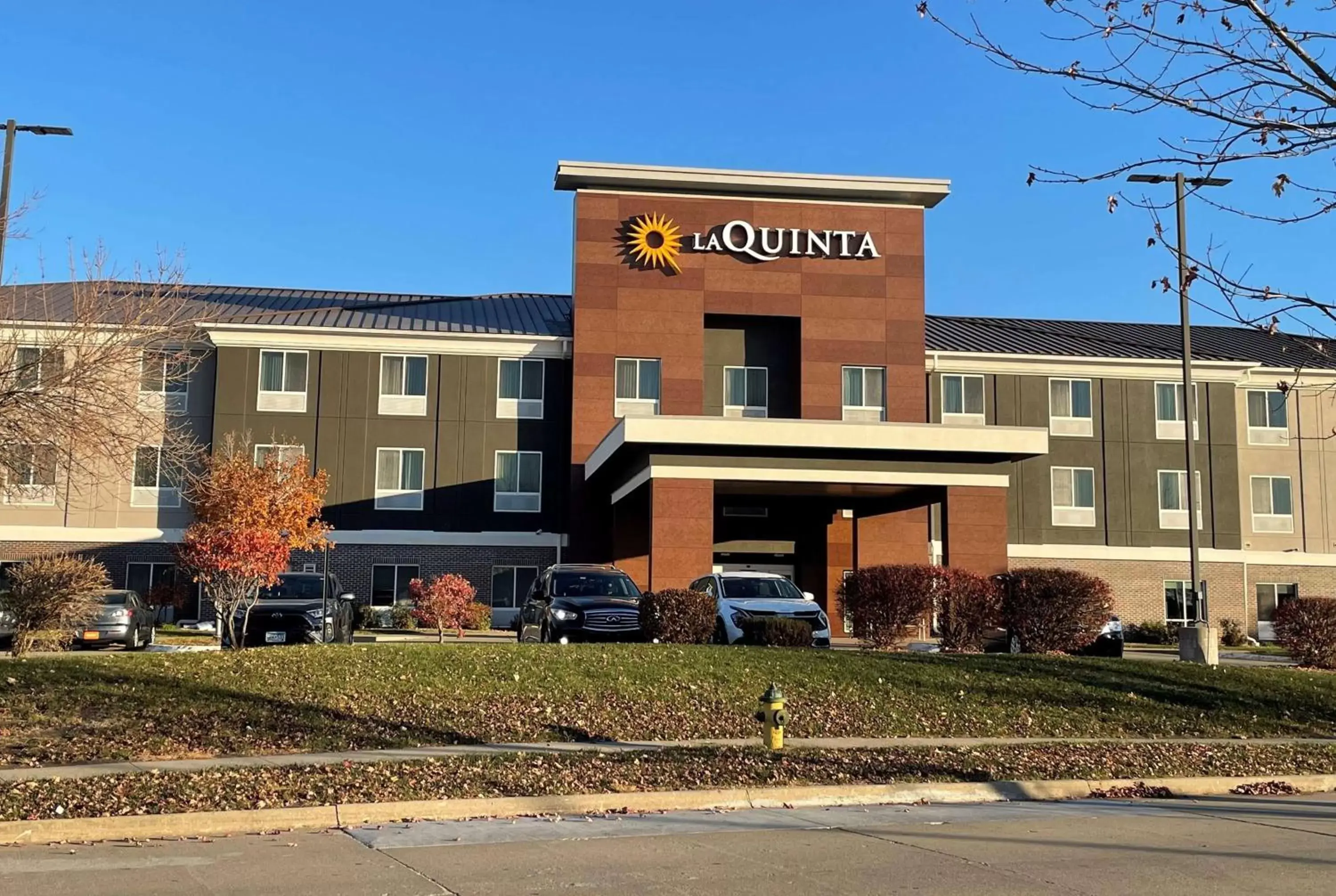 Property Building in La Quinta Inn & Suites by Wyndham Ankeny IA - Des Moines IA