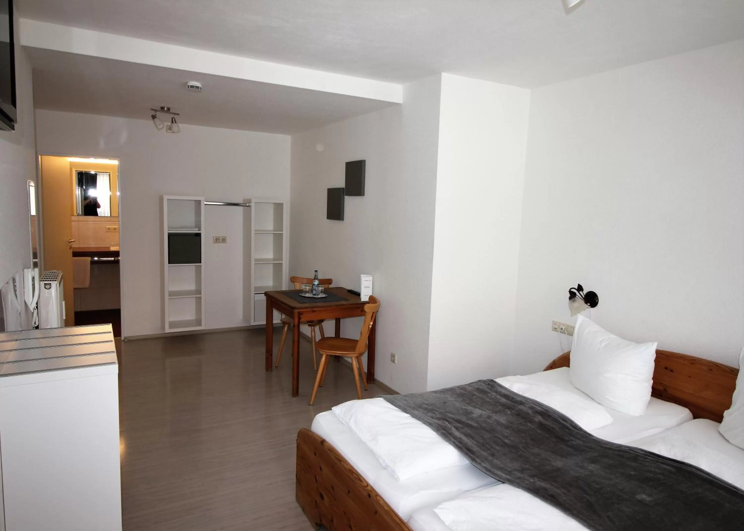 Photo of the whole room, Bed in Hotel Wirtshaus Krone