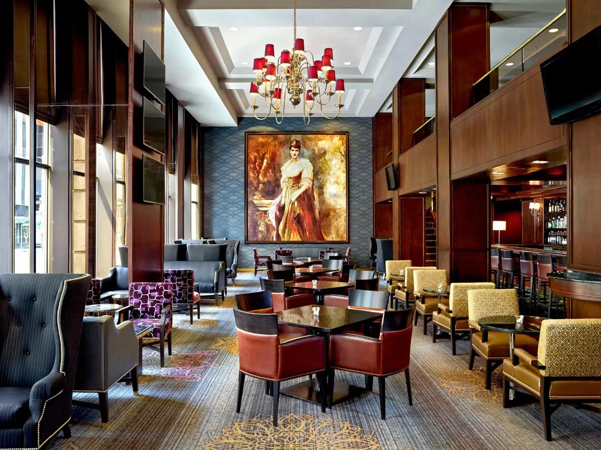 Lounge or bar, Restaurant/Places to Eat in The Omni King Edward Hotel