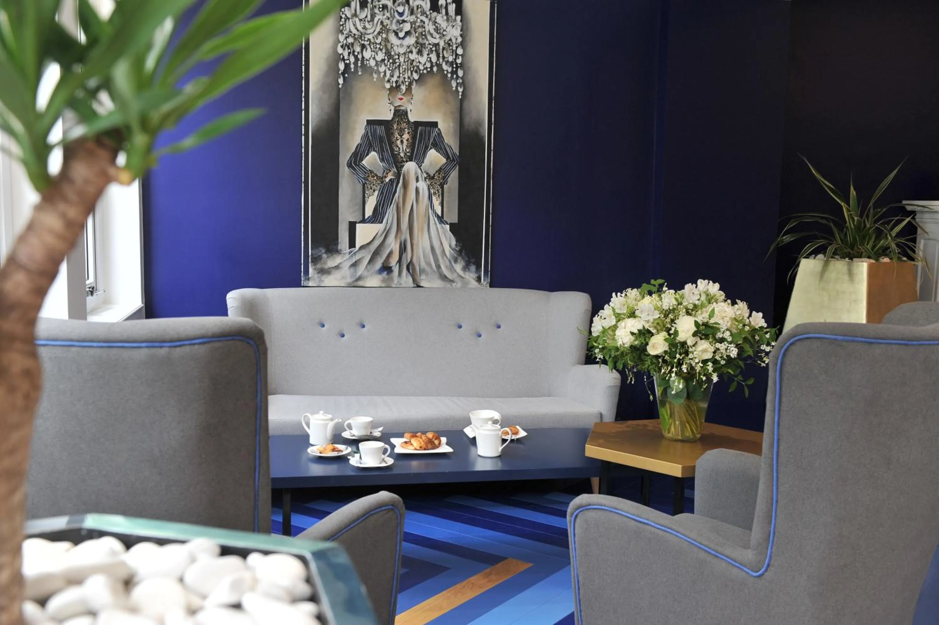 Lounge or bar in Mercure Paris Saint Cloud Hippodrome