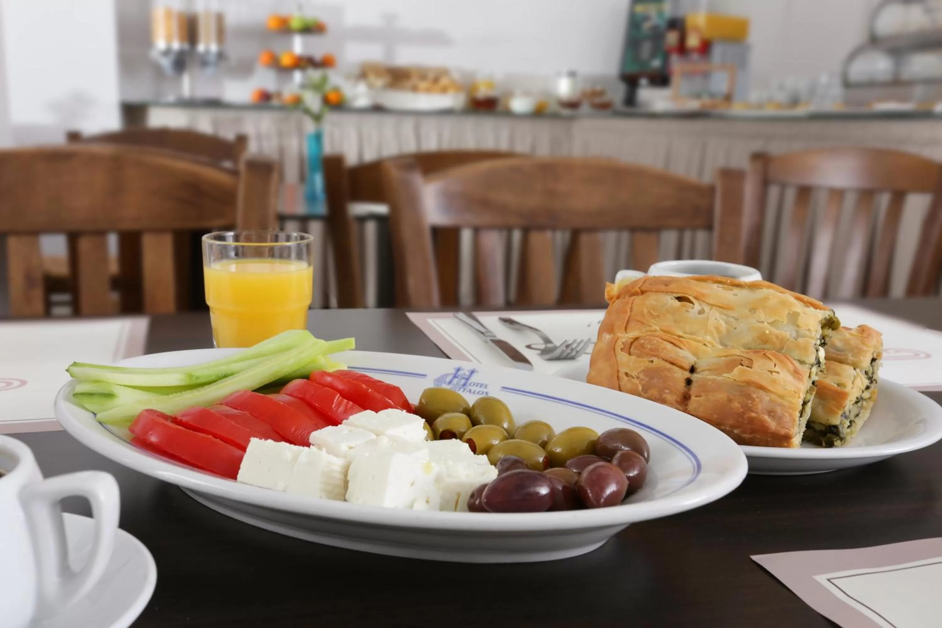 Restaurant/places to eat in Attalos Hotel