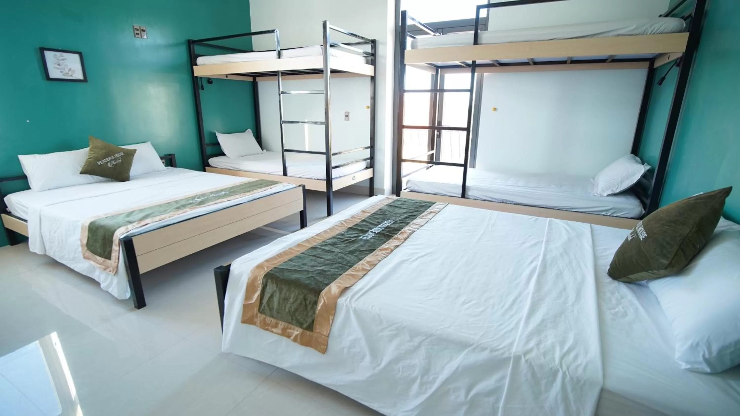Bed in Peaceful House Hostel