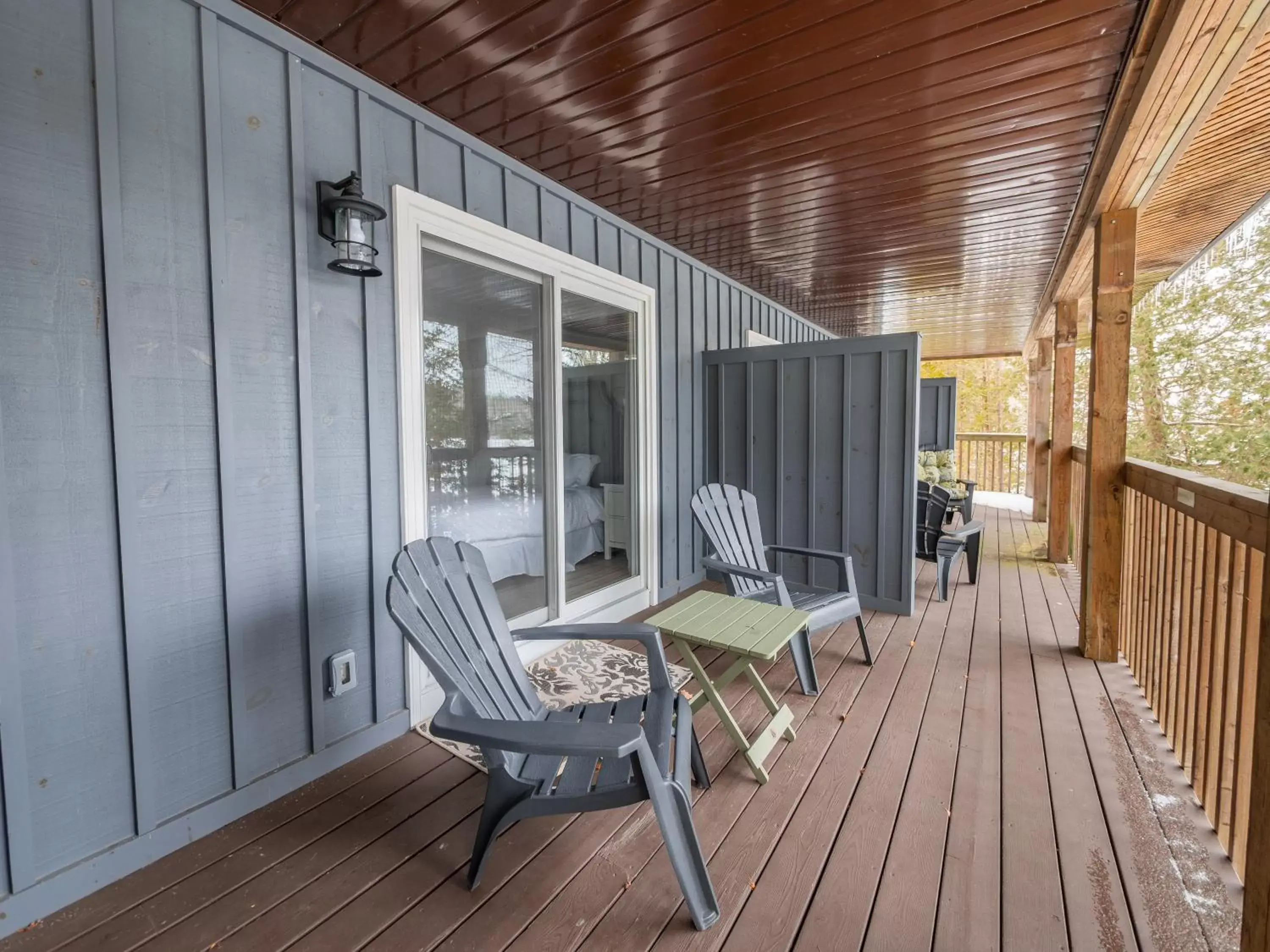 Seating area in Somerset Lakeside Resort