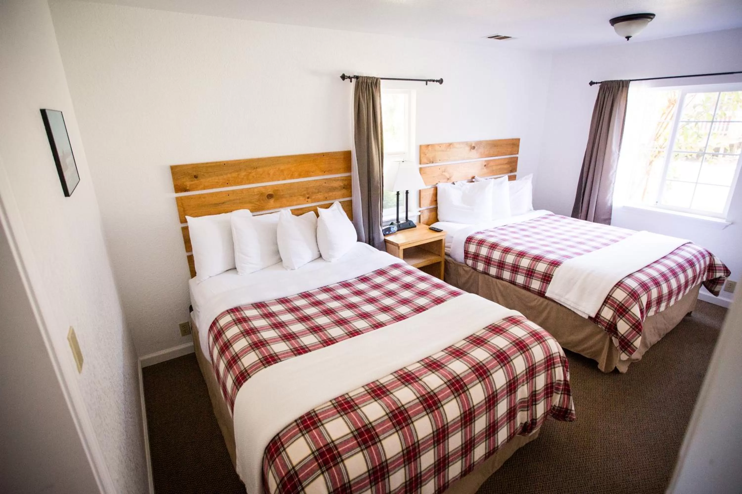 Bed in View Crest Lodge