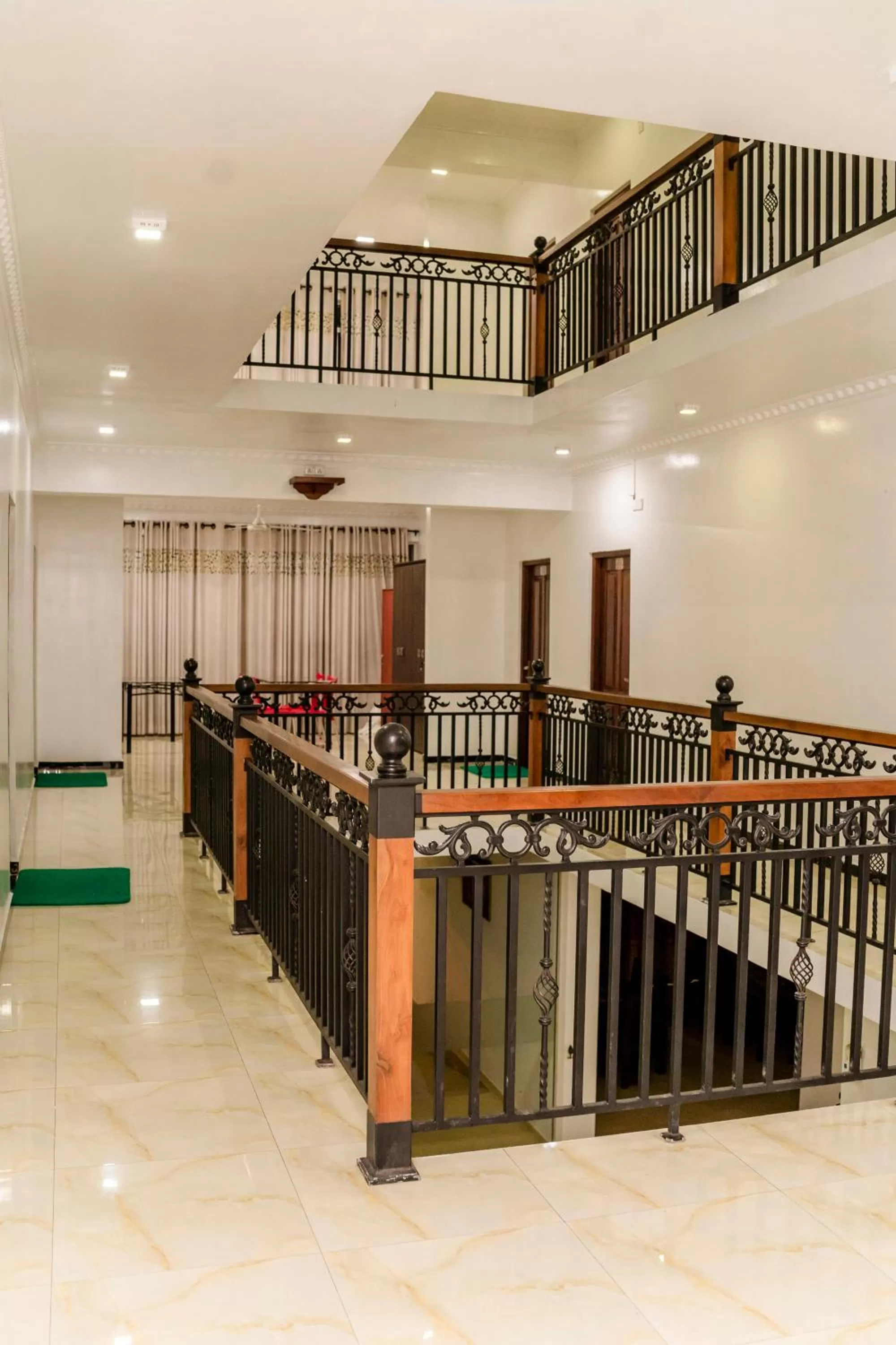 Property building in Ronaka Airport Transit Hotel