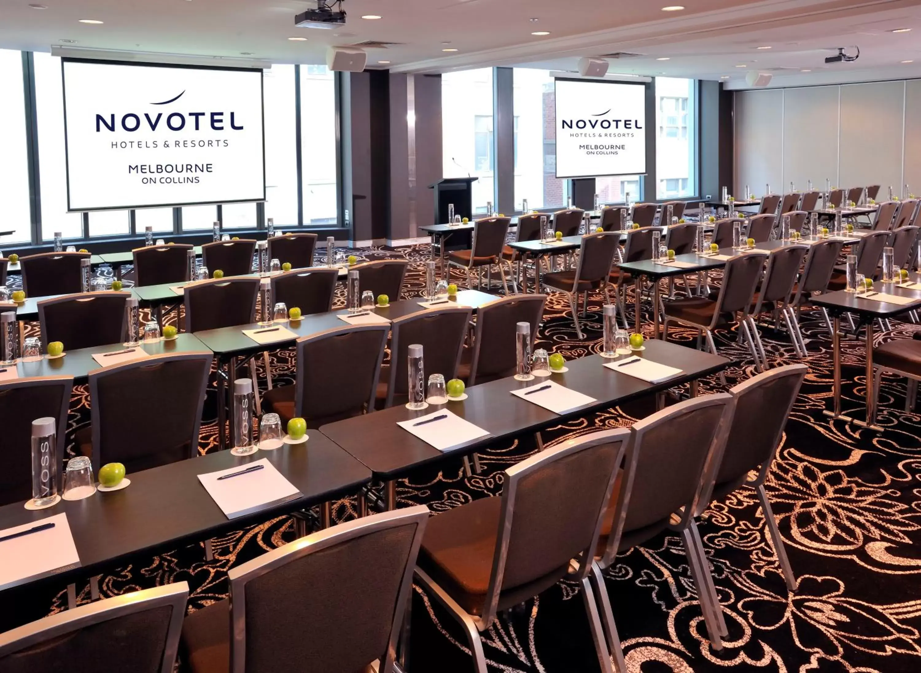 Meeting/conference room in Novotel Melbourne On Collins