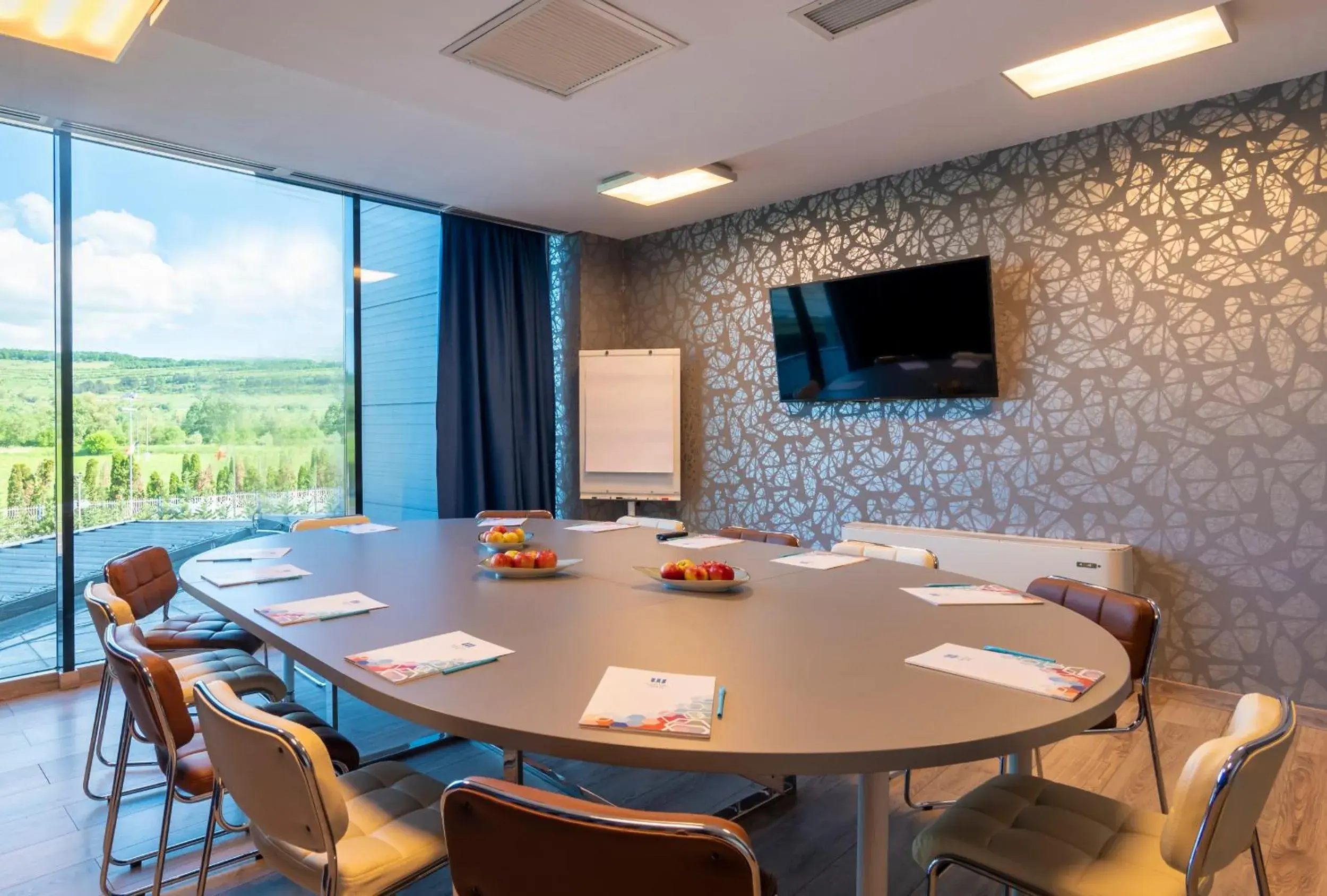 Meeting/conference room in West City Hotel