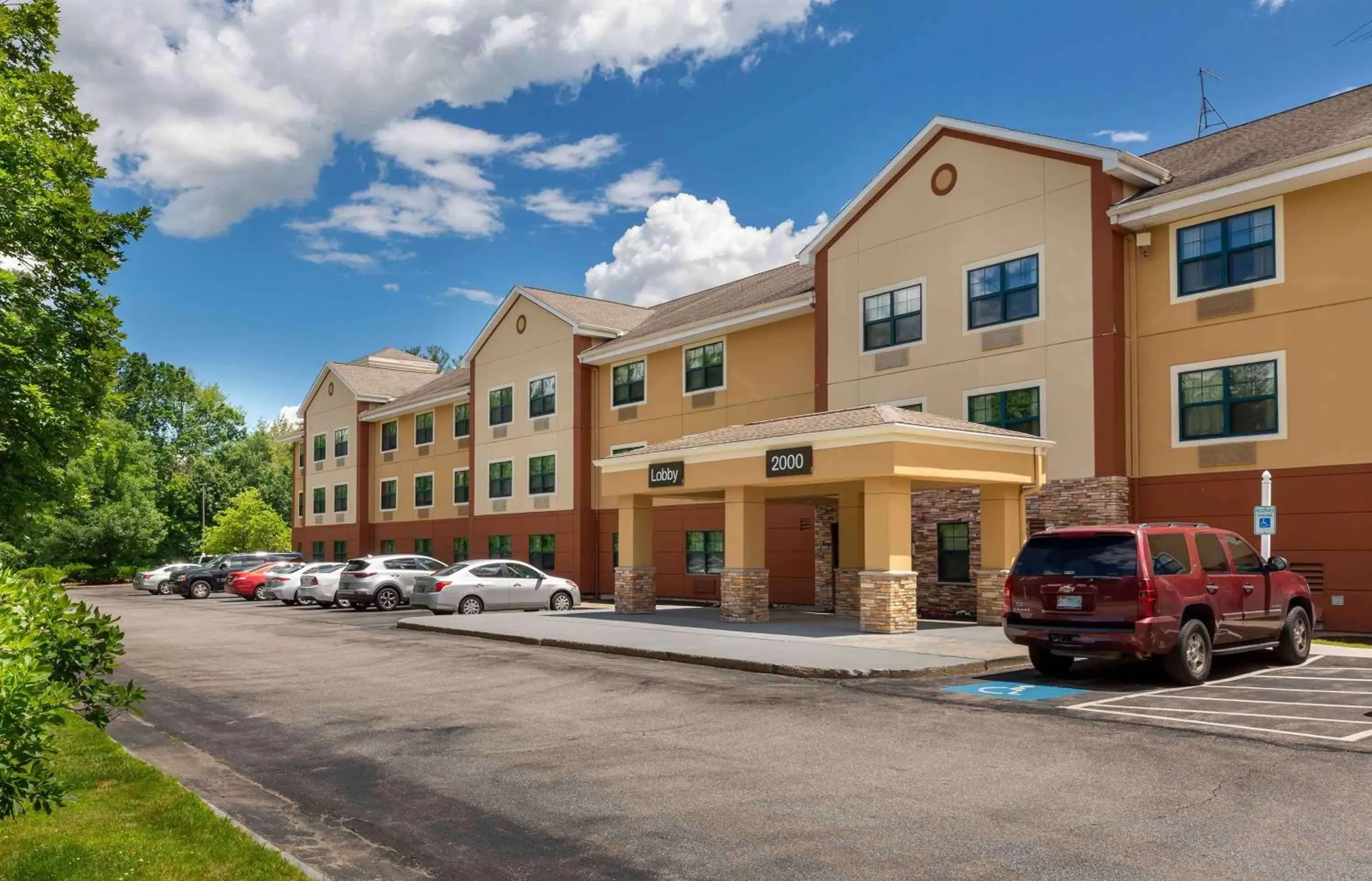 Property Building in Extended Stay America Suites - Nashua - Manchester