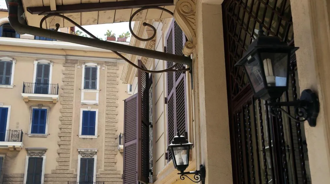 Property building in Roma Room Hotel