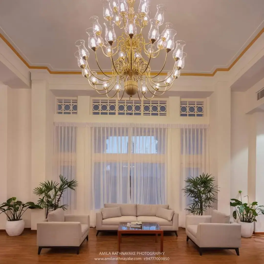 Living room, Lobby/Reception in Grand Oriental Hotel