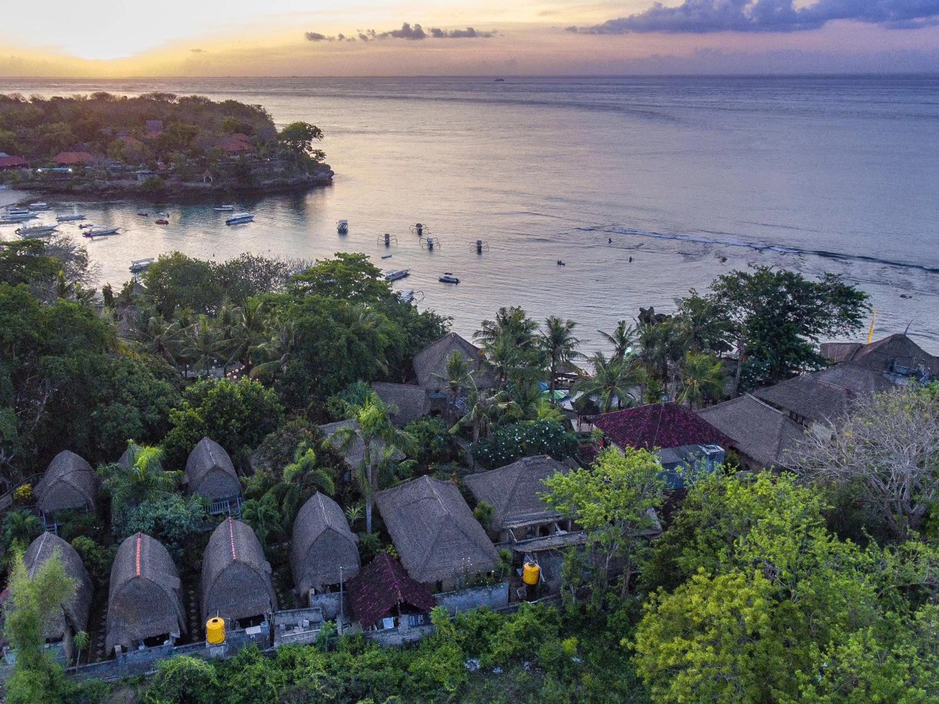 Mushroom Beach Bungalows