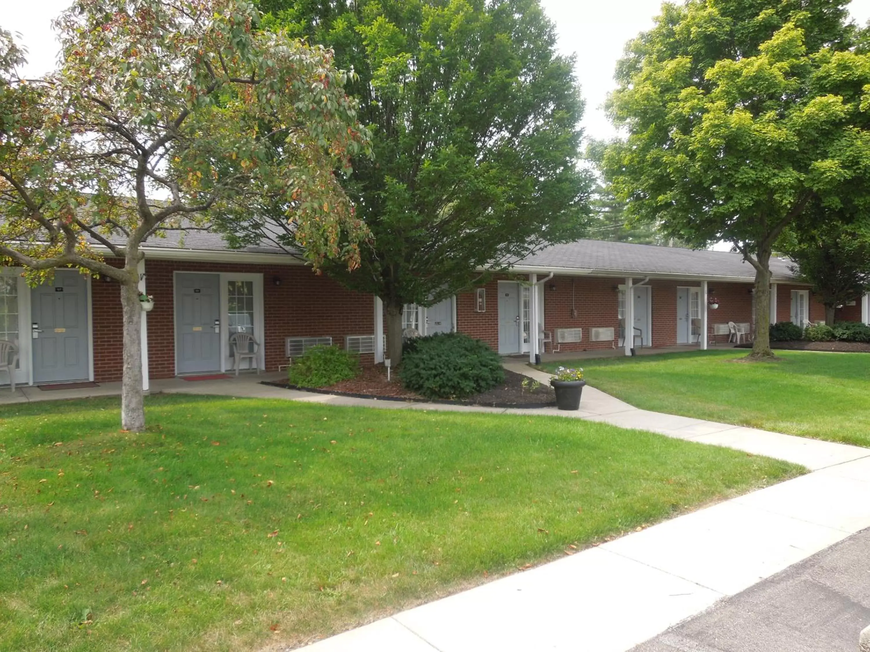 Property Building in Bryan Inn